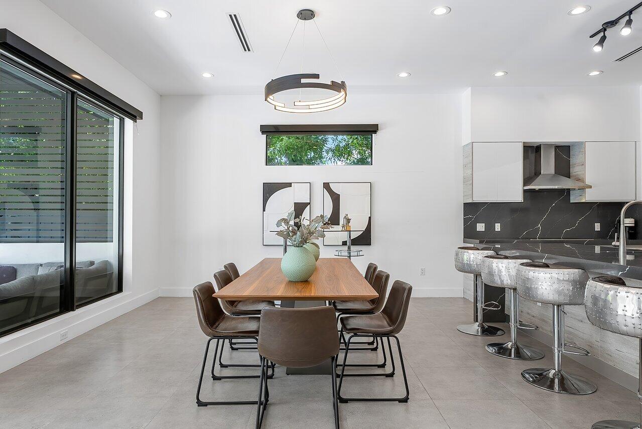 200 NE 22nd Street