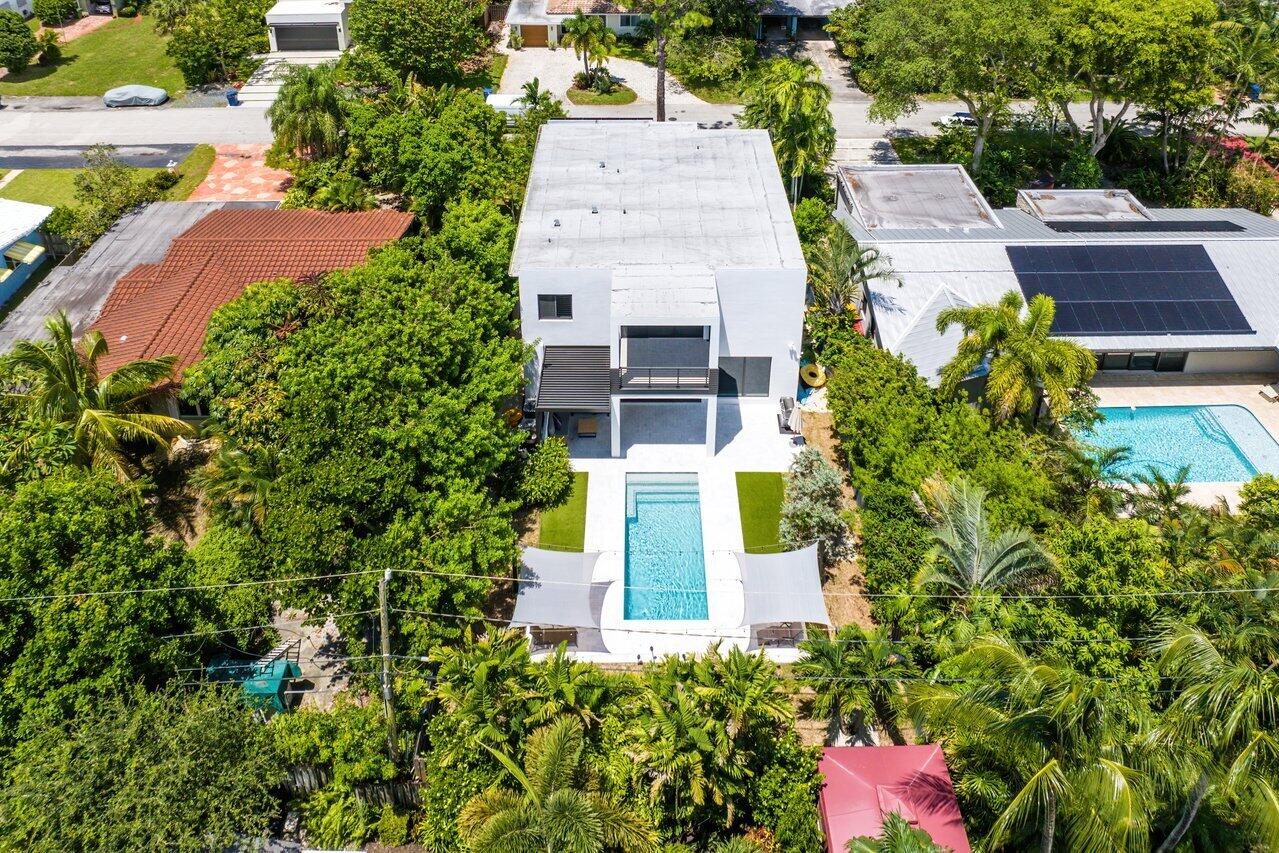 200 NE 22nd Street