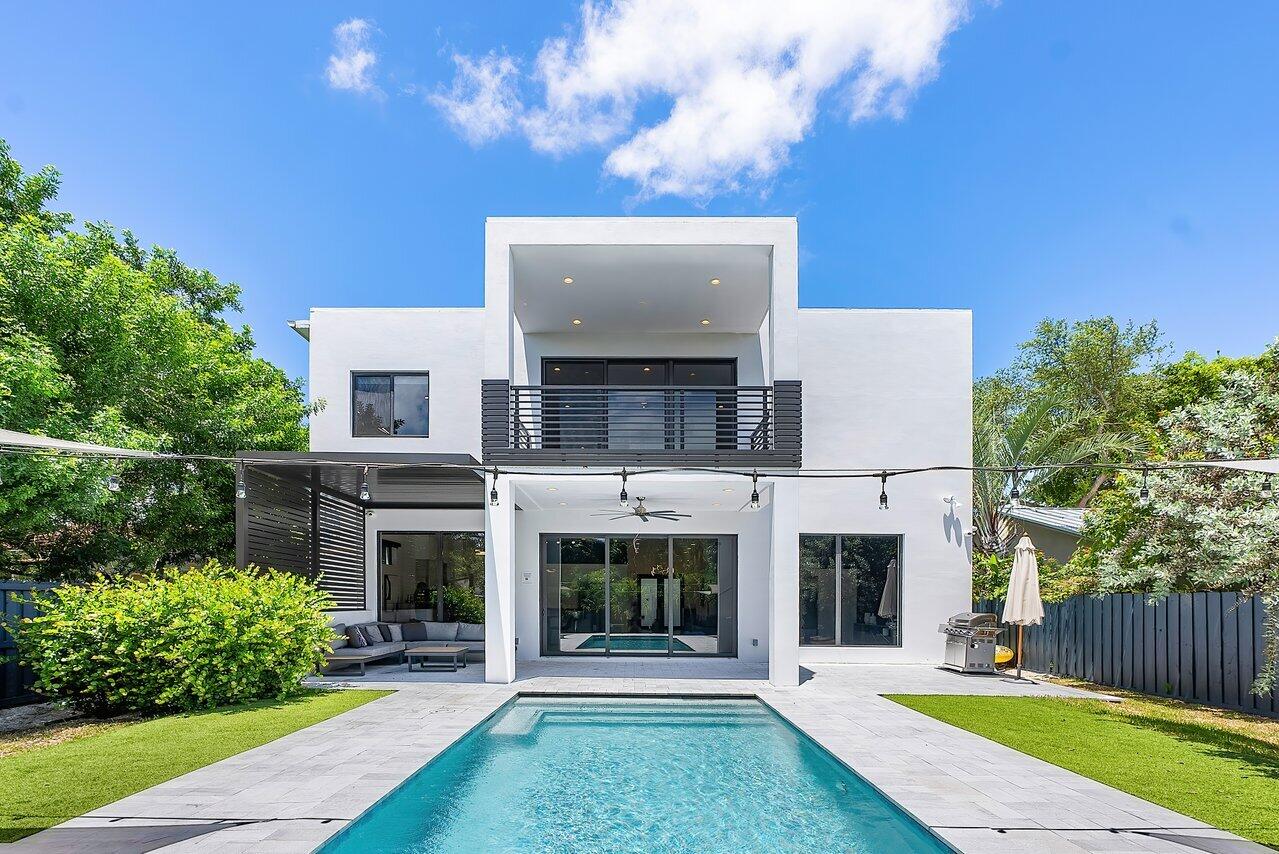 200 NE 22nd Street