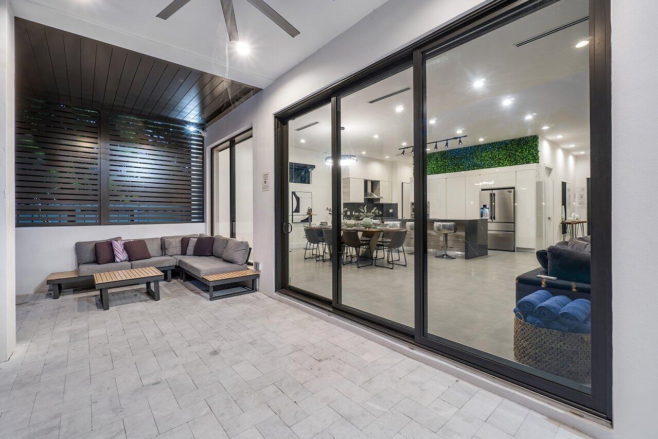 200 NE 22nd Street
