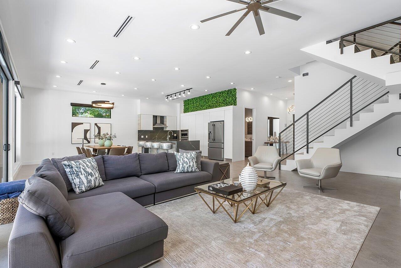 200 NE 22nd Street