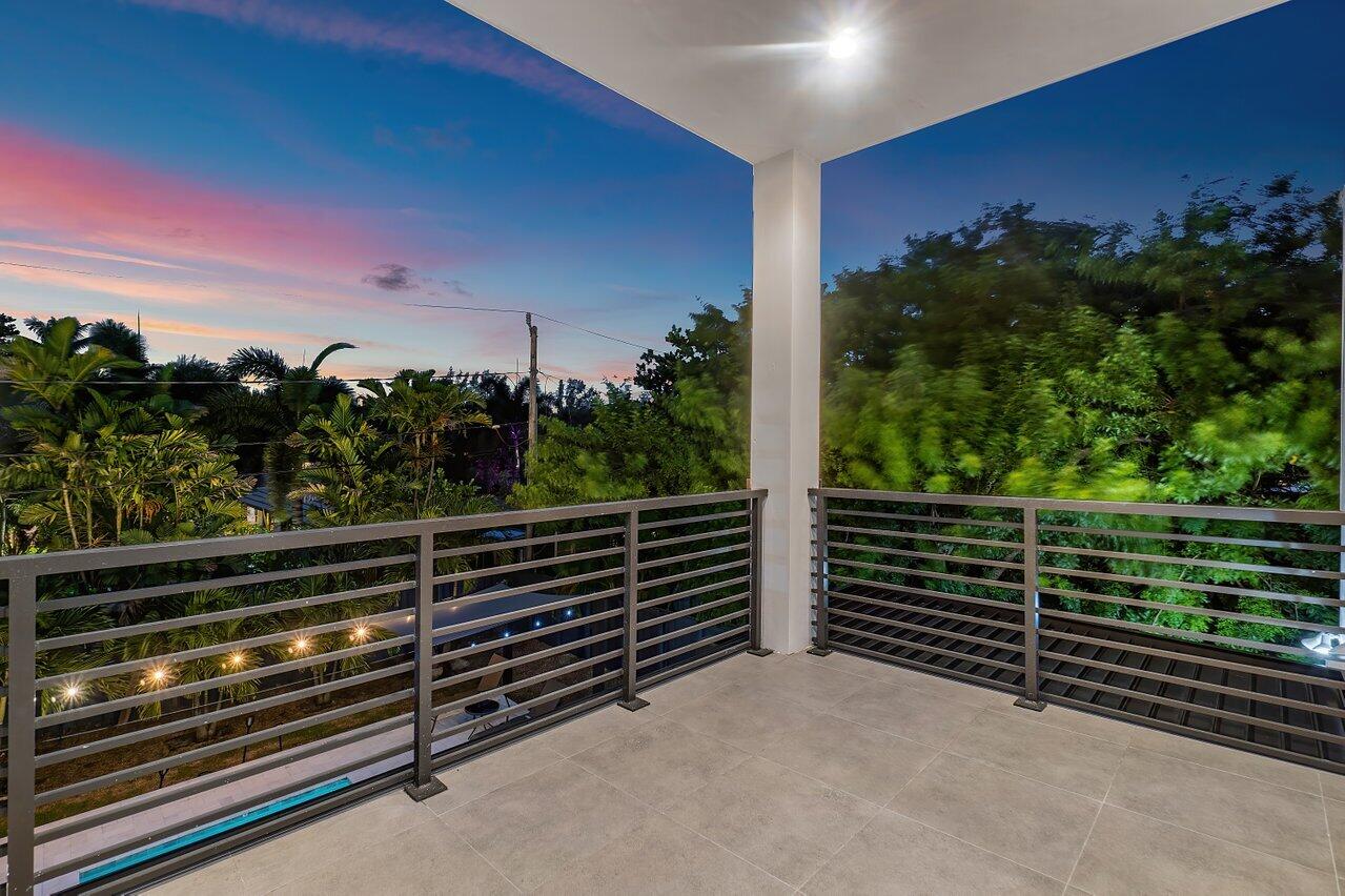 200 NE 22nd Street