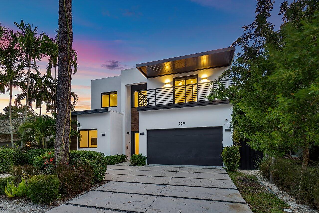 200 NE 22nd Street