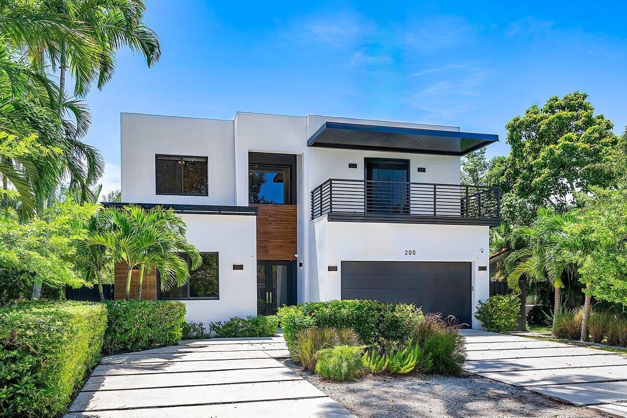 200 NE 22nd Street