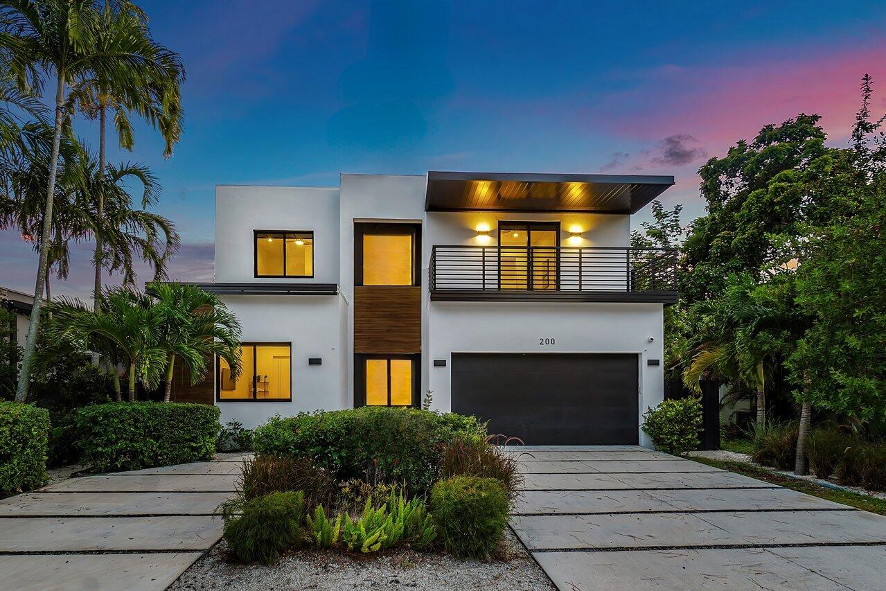 200 NE 22nd Street