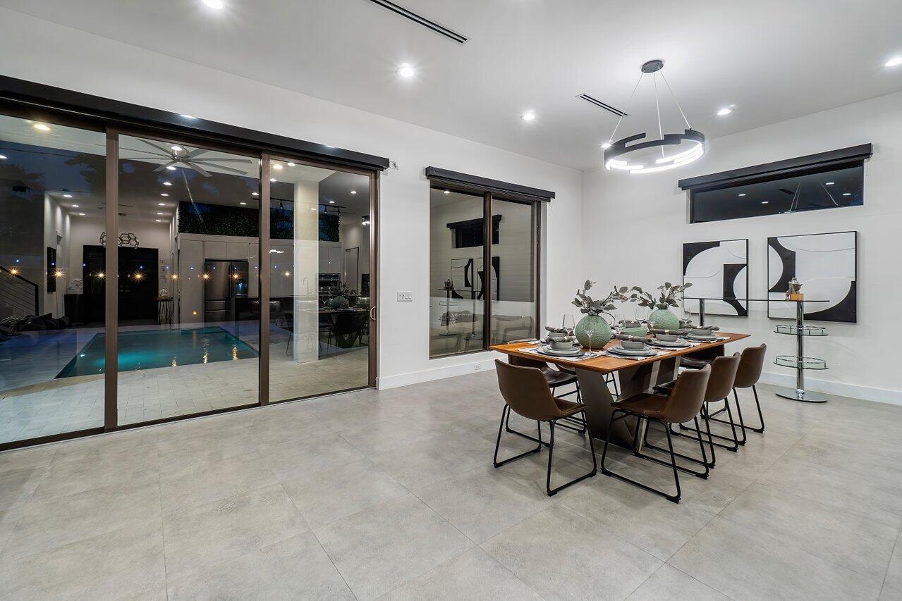 200 NE 22nd Street