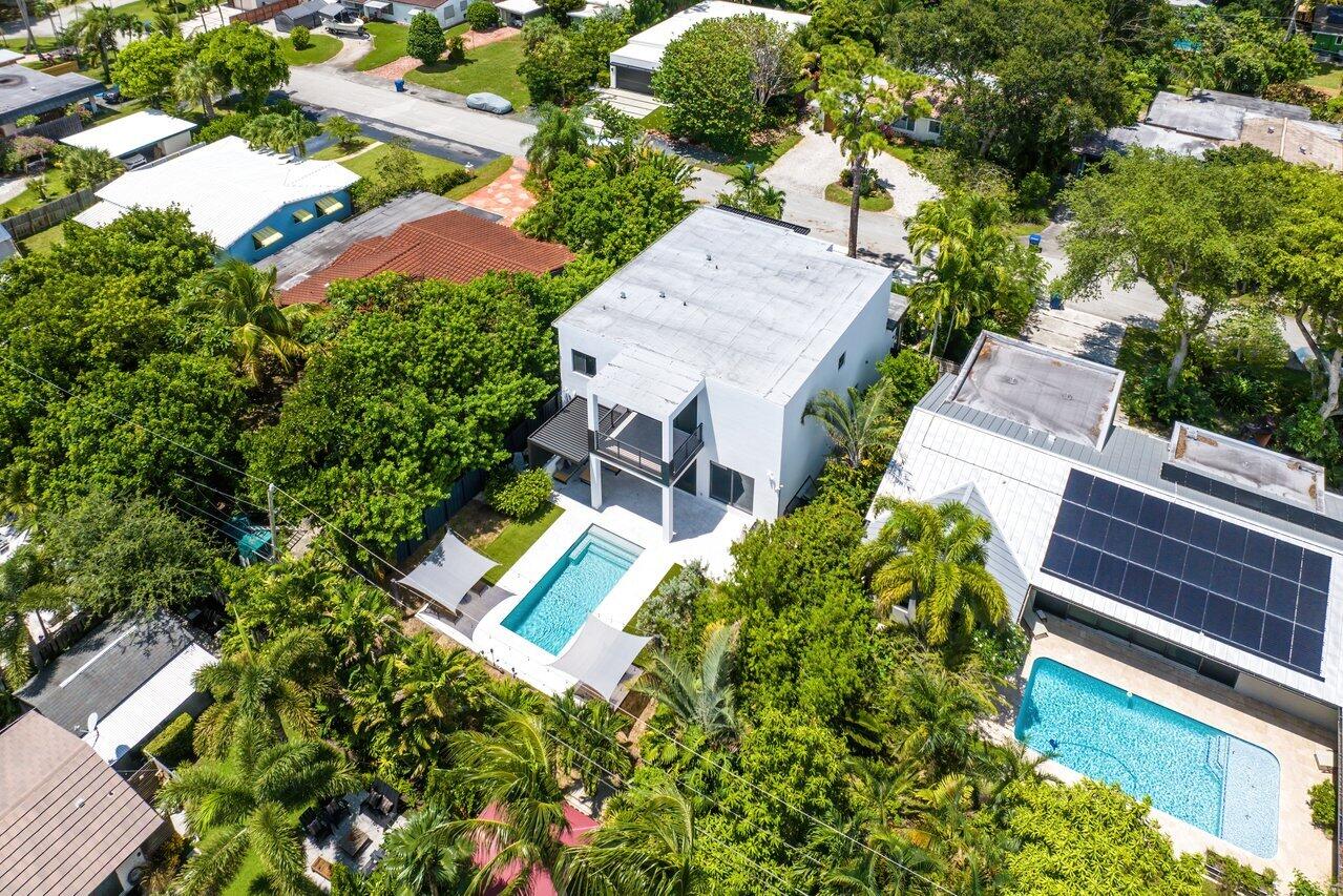 200 NE 22nd Street