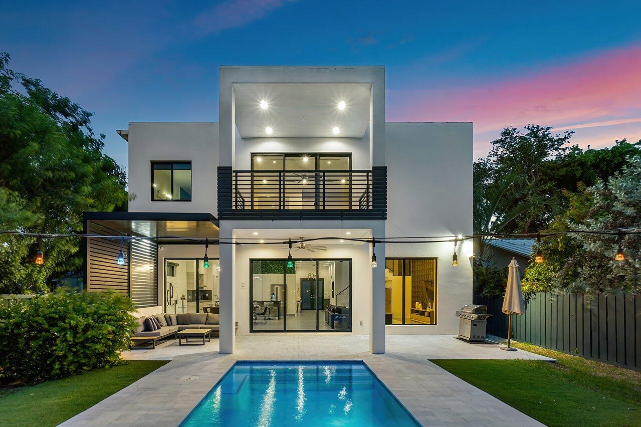 200 NE 22nd Street