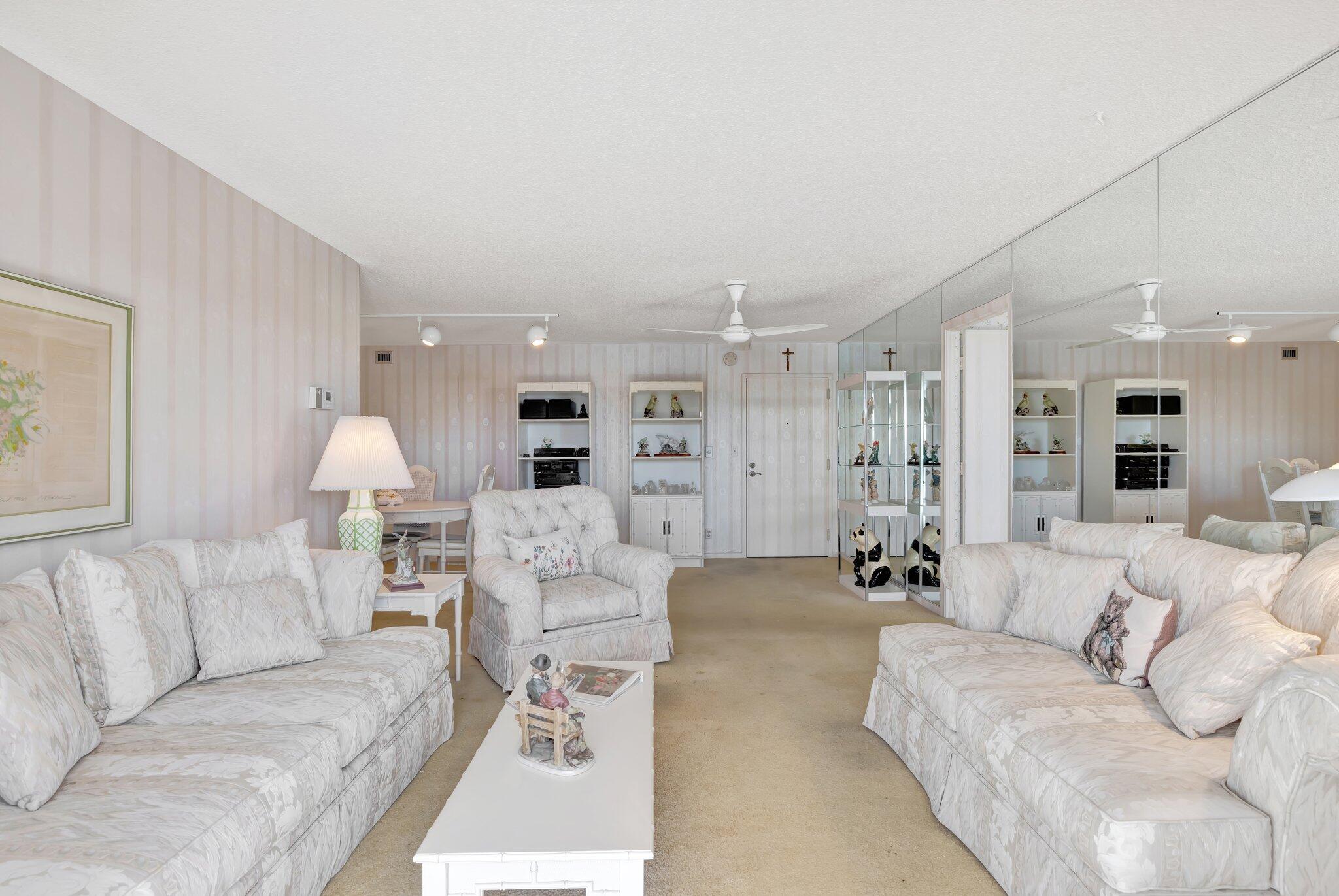 2841 N Ocean Boulevard 307