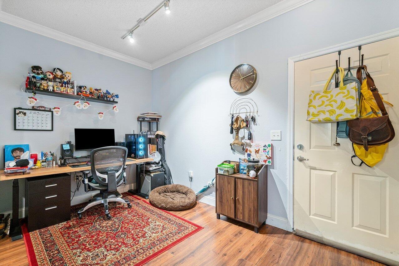 533 NE 3rd Avenue 313