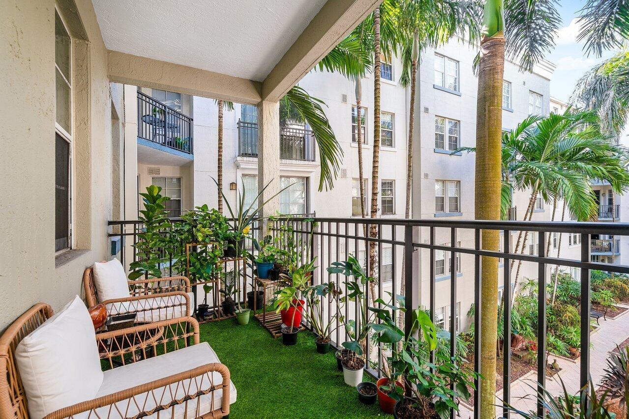 533 NE 3rd Avenue 313