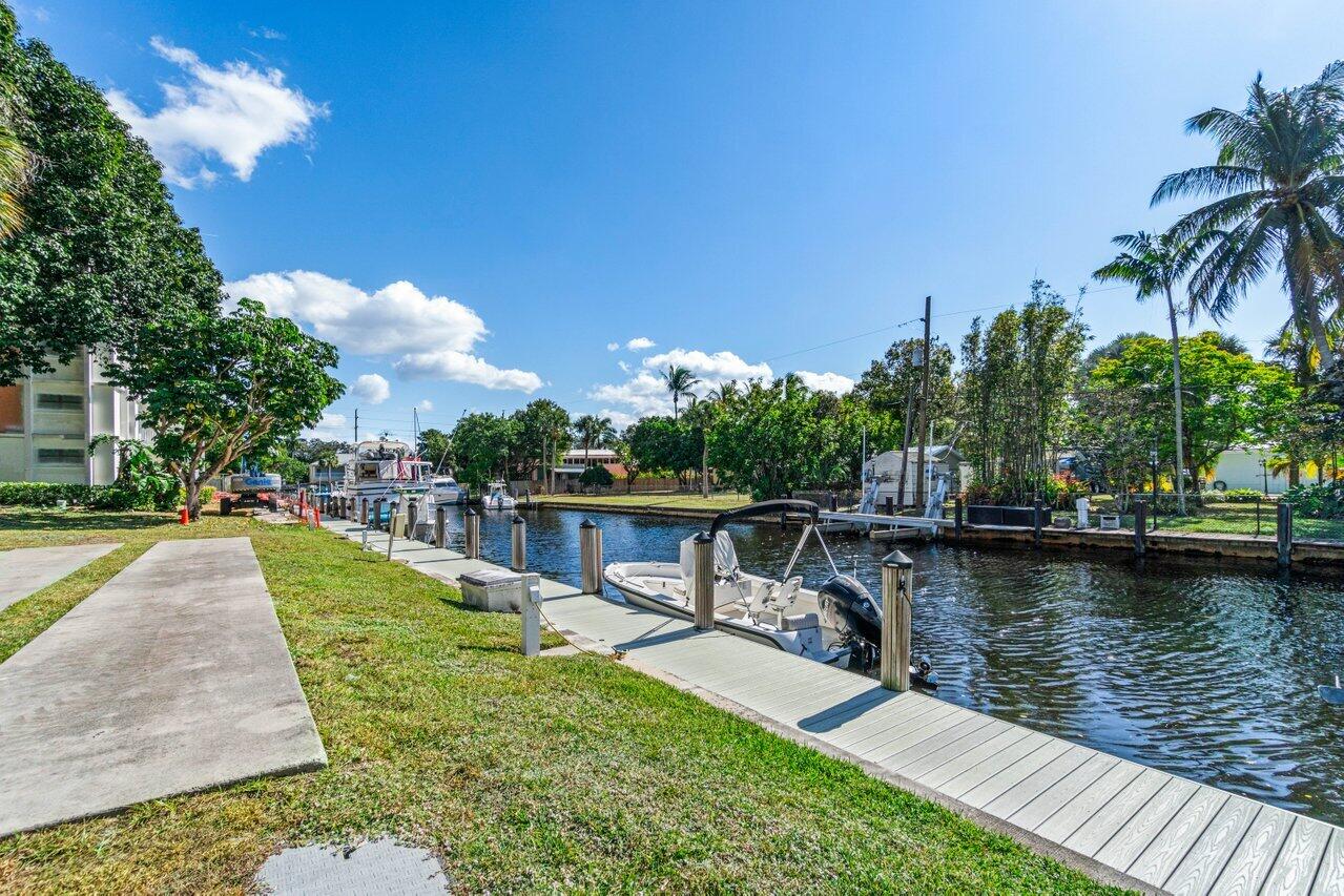 1000 River Reach Drive 115