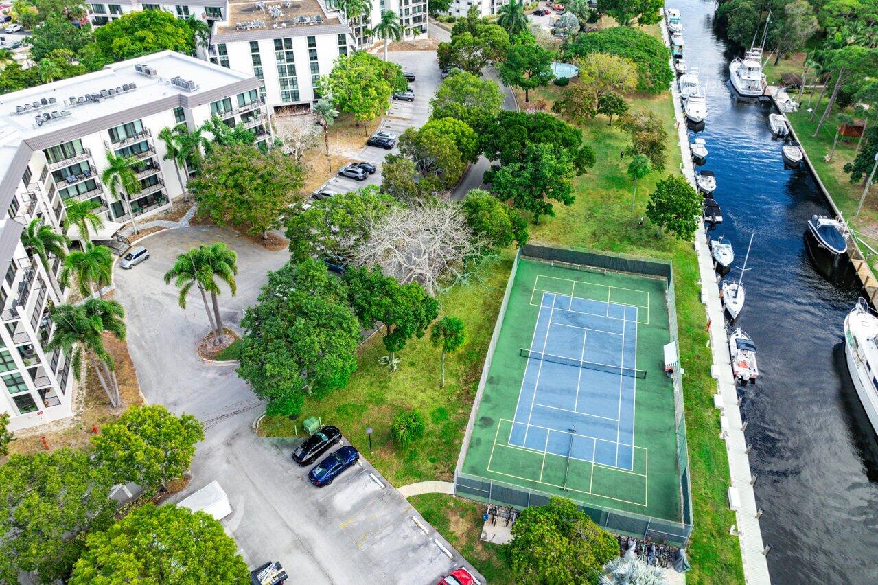 1000 River Reach Drive 115