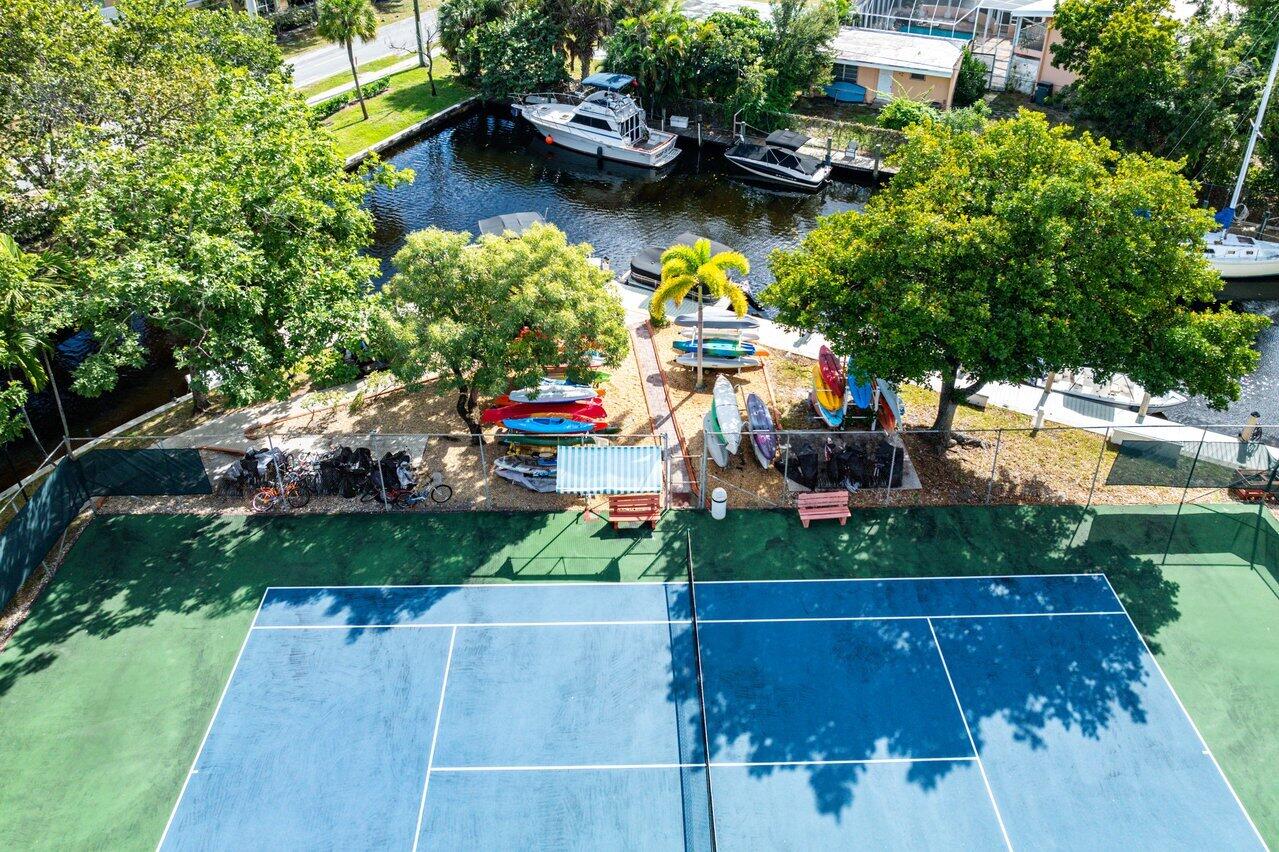 1000 River Reach Drive 115
