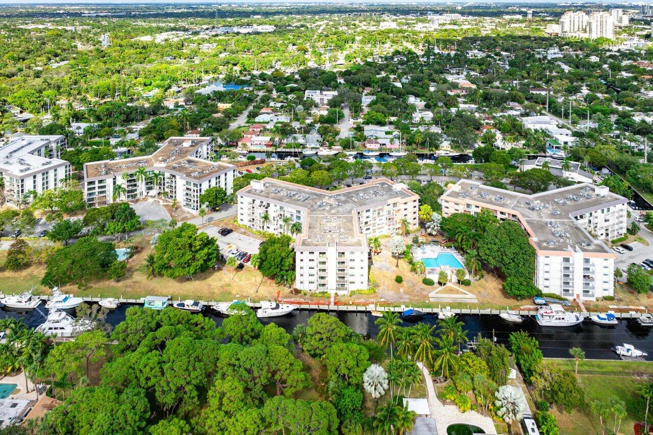 1000 River Reach Drive 115