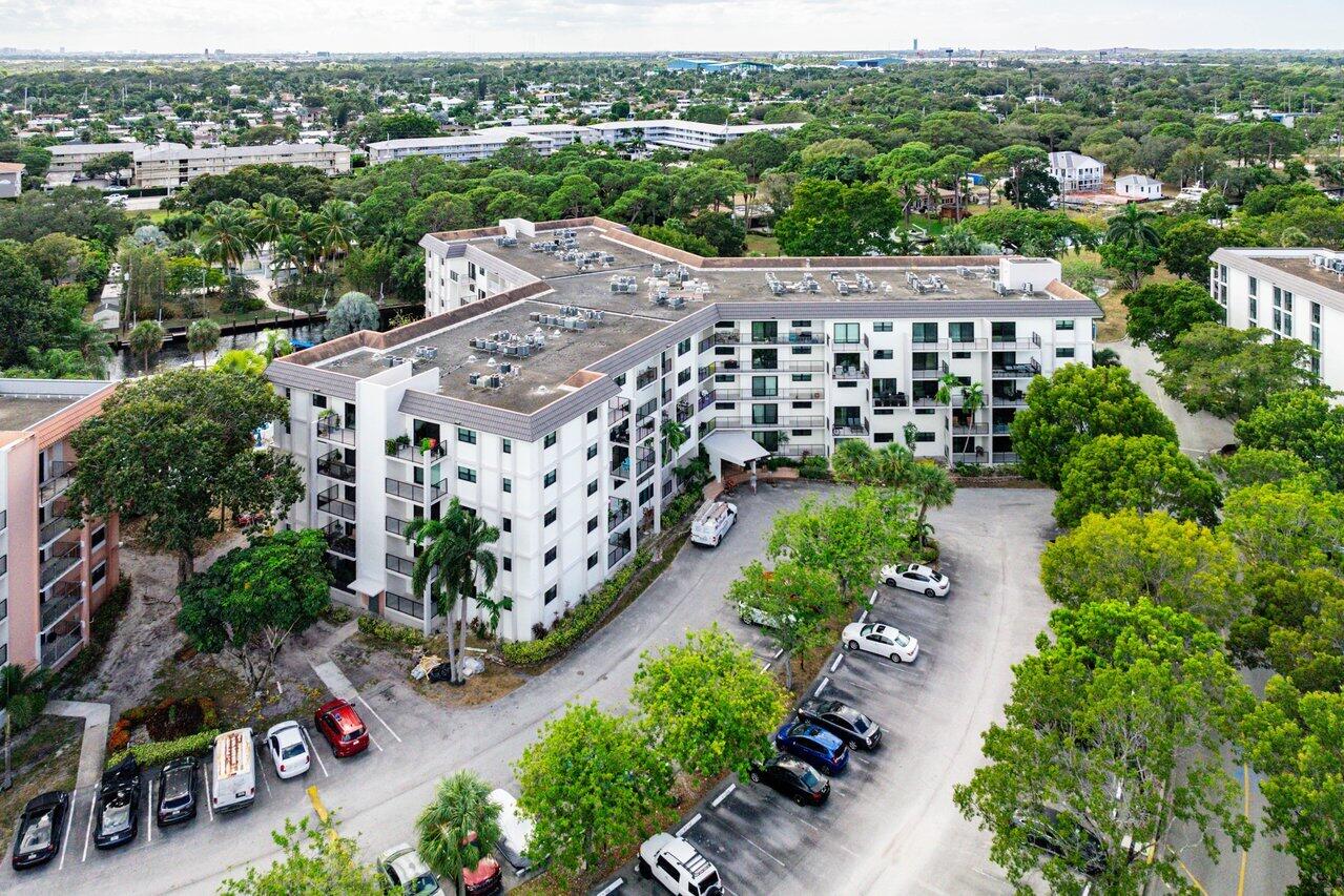1000 River Reach Drive 115