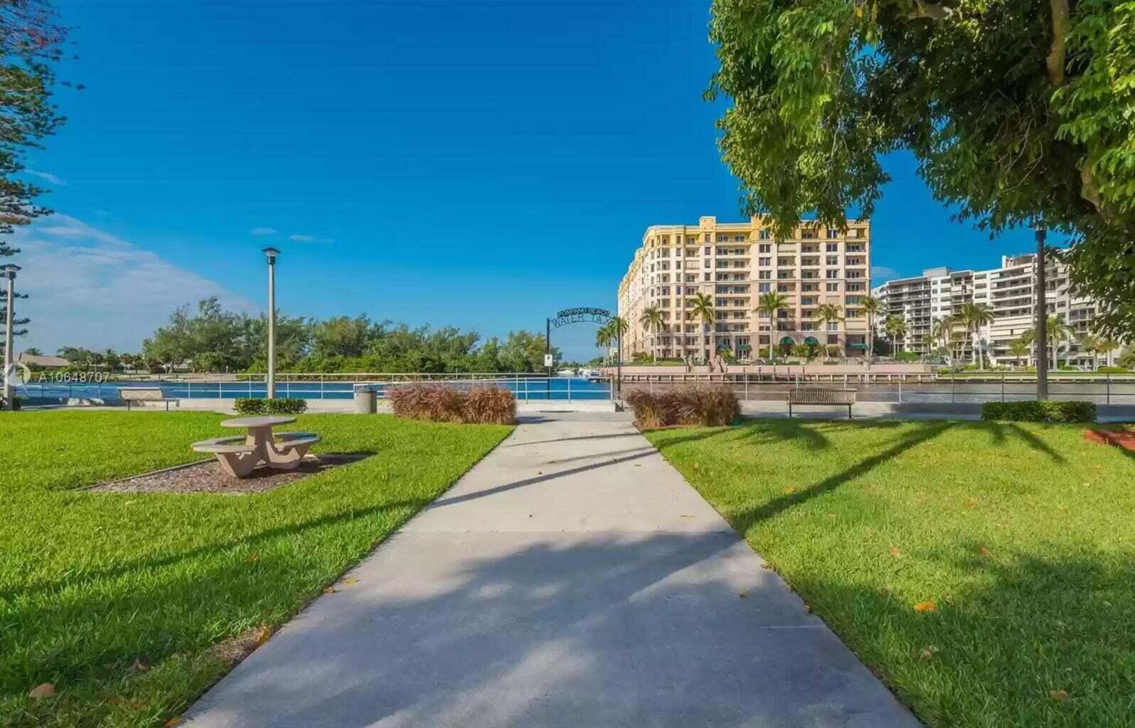 3212 NE 12th Street 302, Pompano Beach Unit: 302