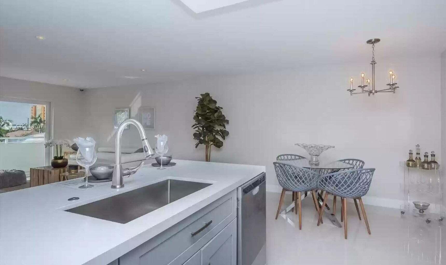 3212 NE 12th Street 302, Pompano Beach Unit: 302