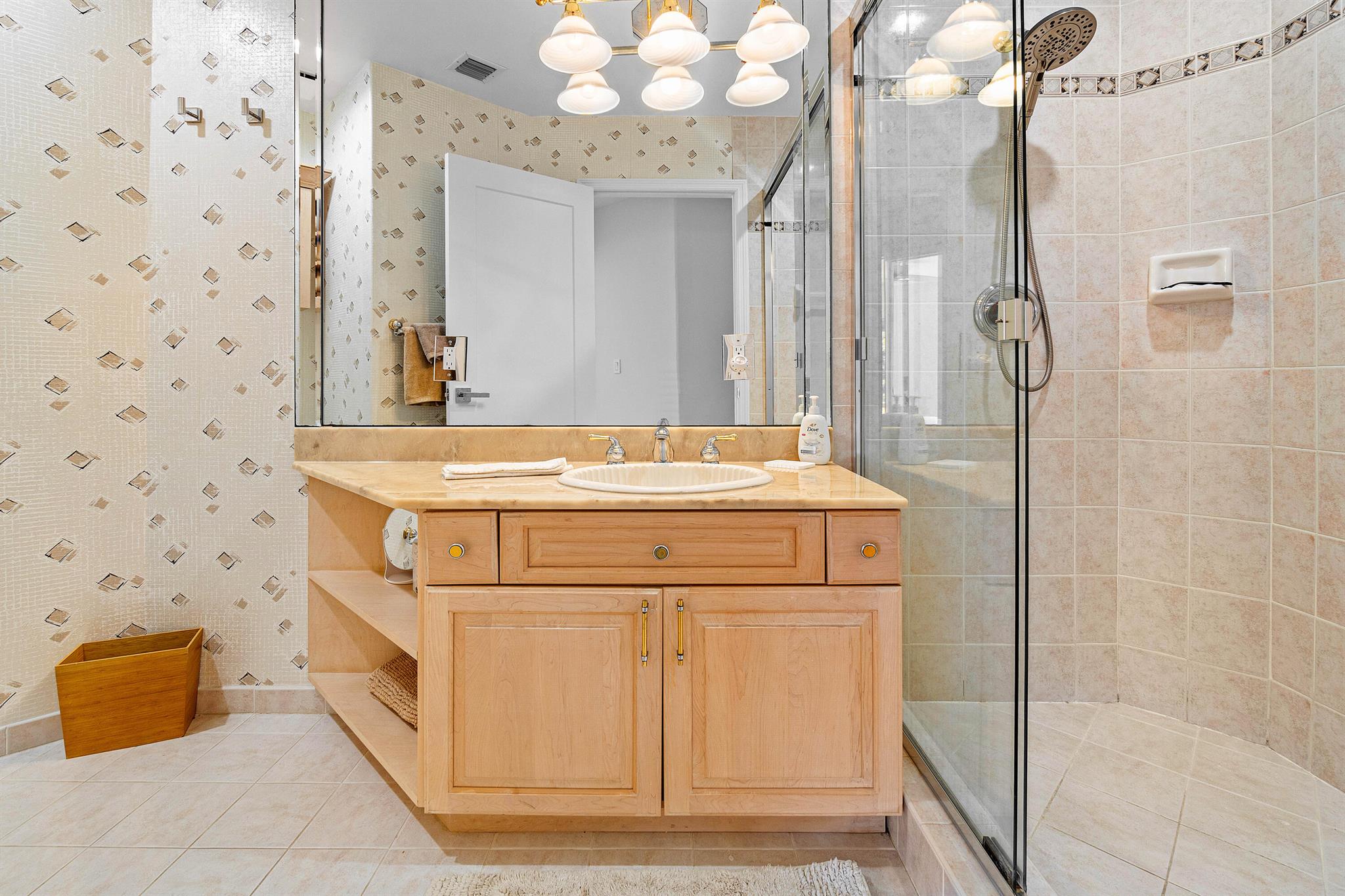 2677 N Ocean Boulevard Th-18-H