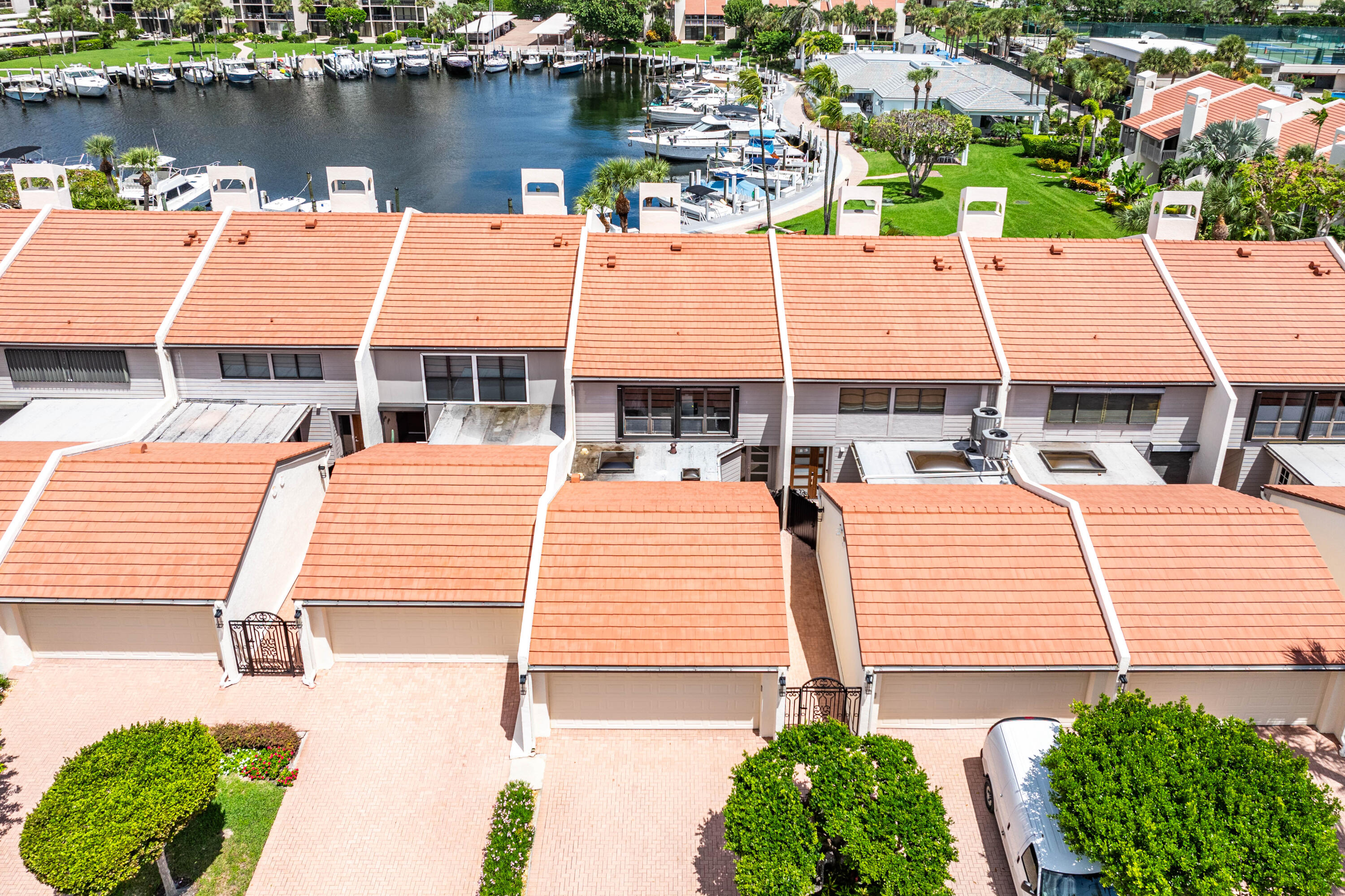 2677 N Ocean Boulevard Th-18-H