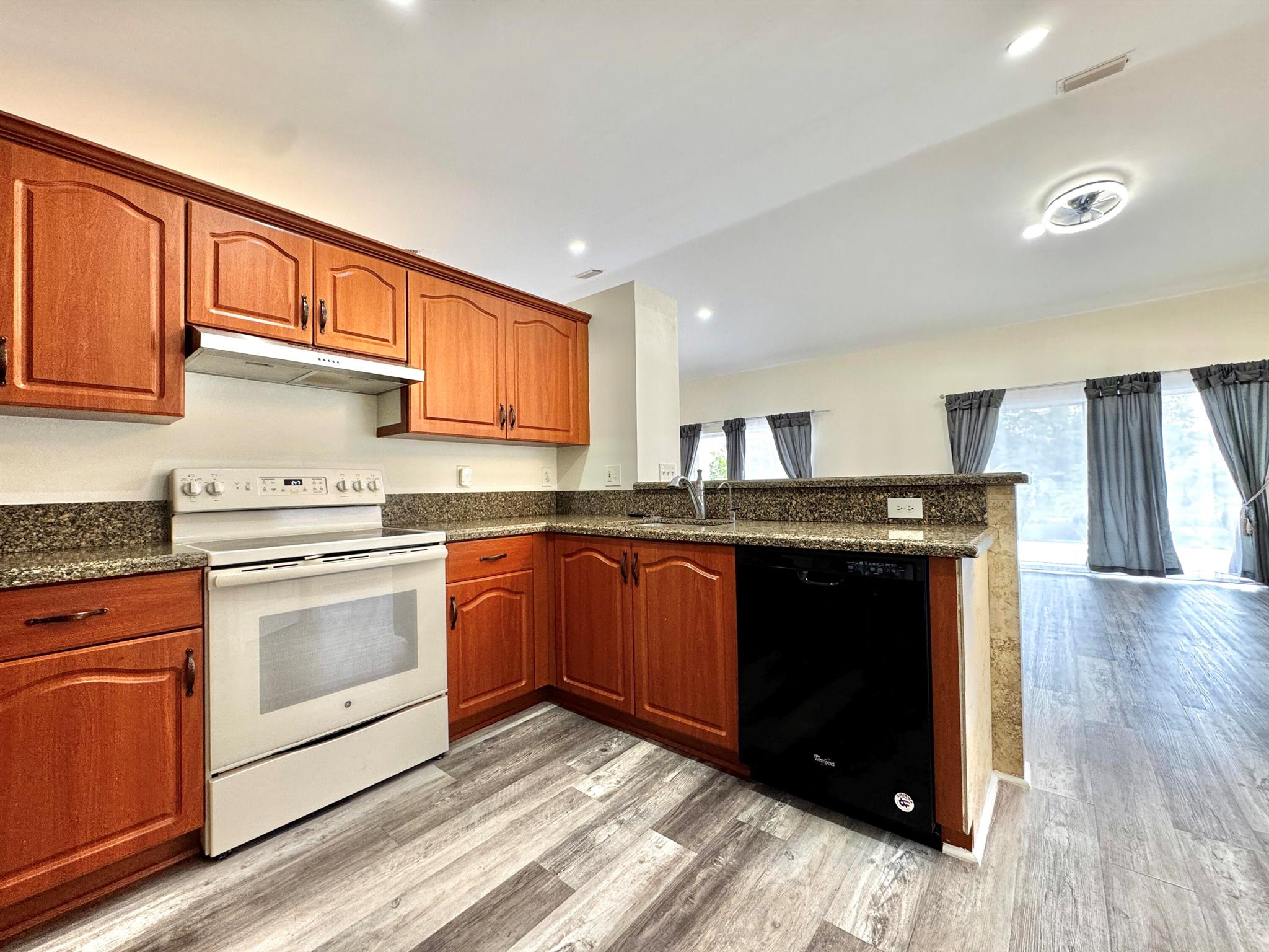 4731 NW 75th Street