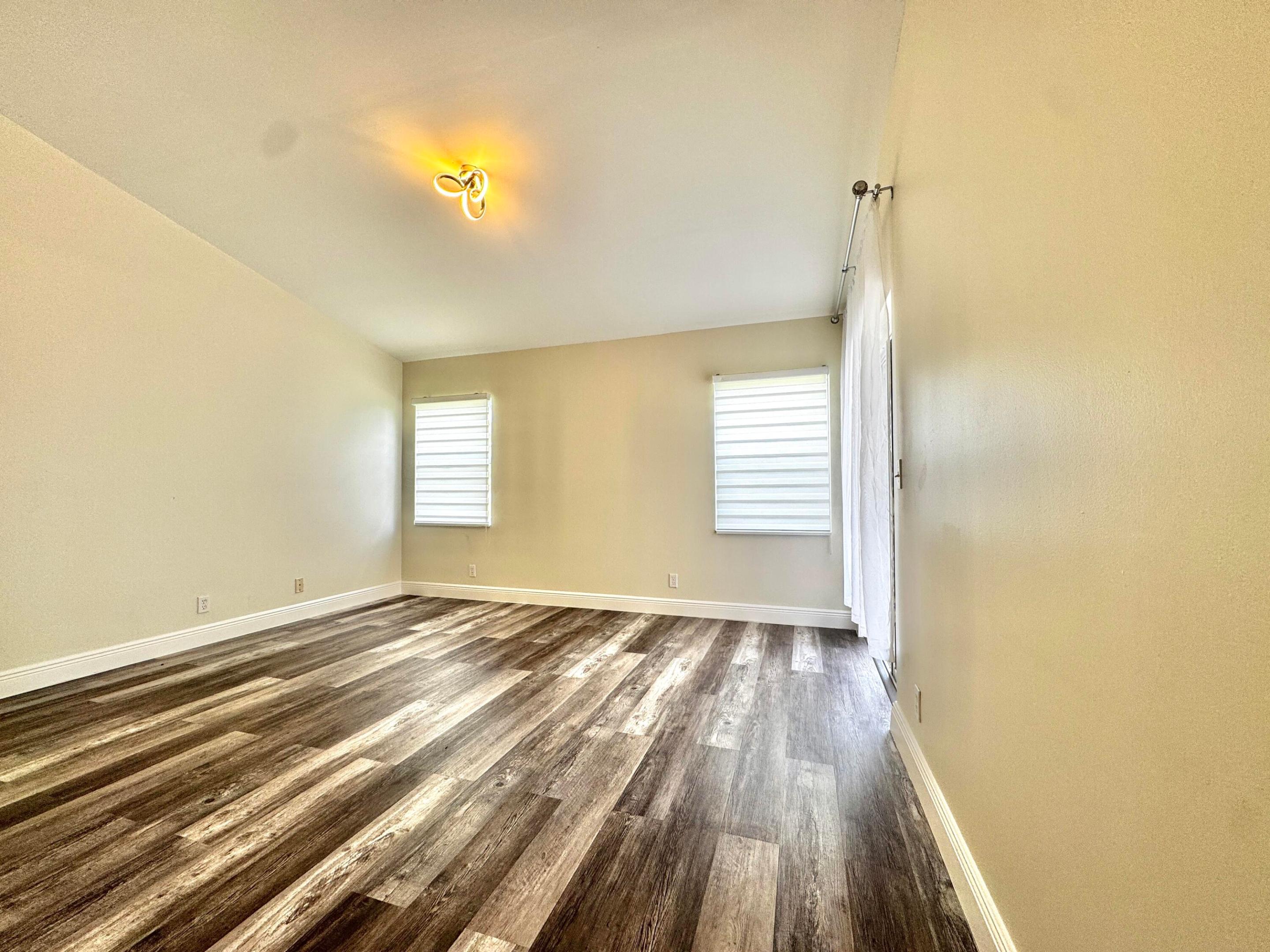 4731 NW 75th Street