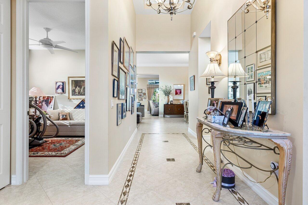 6807 Shamrock Trail
