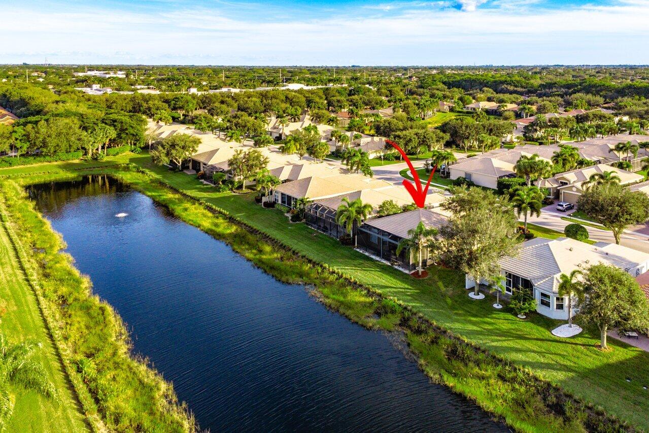6807 Shamrock Trail