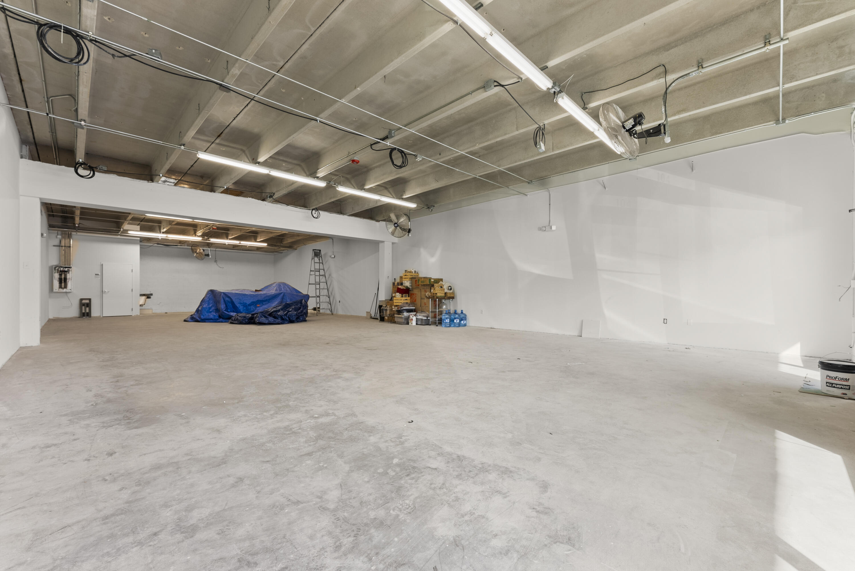 2000 N Federal Highway