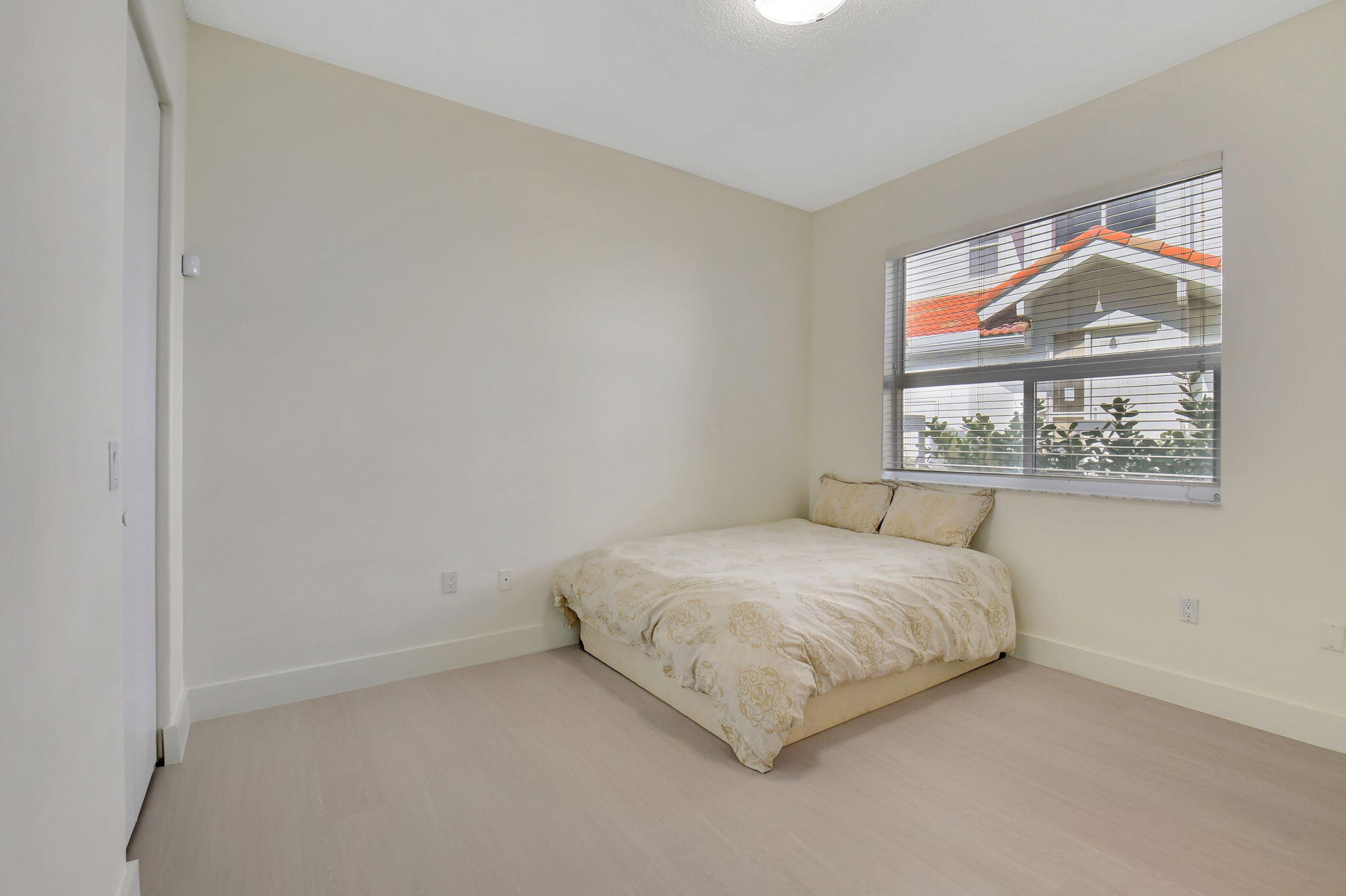 2454 NW 59th Street 1201