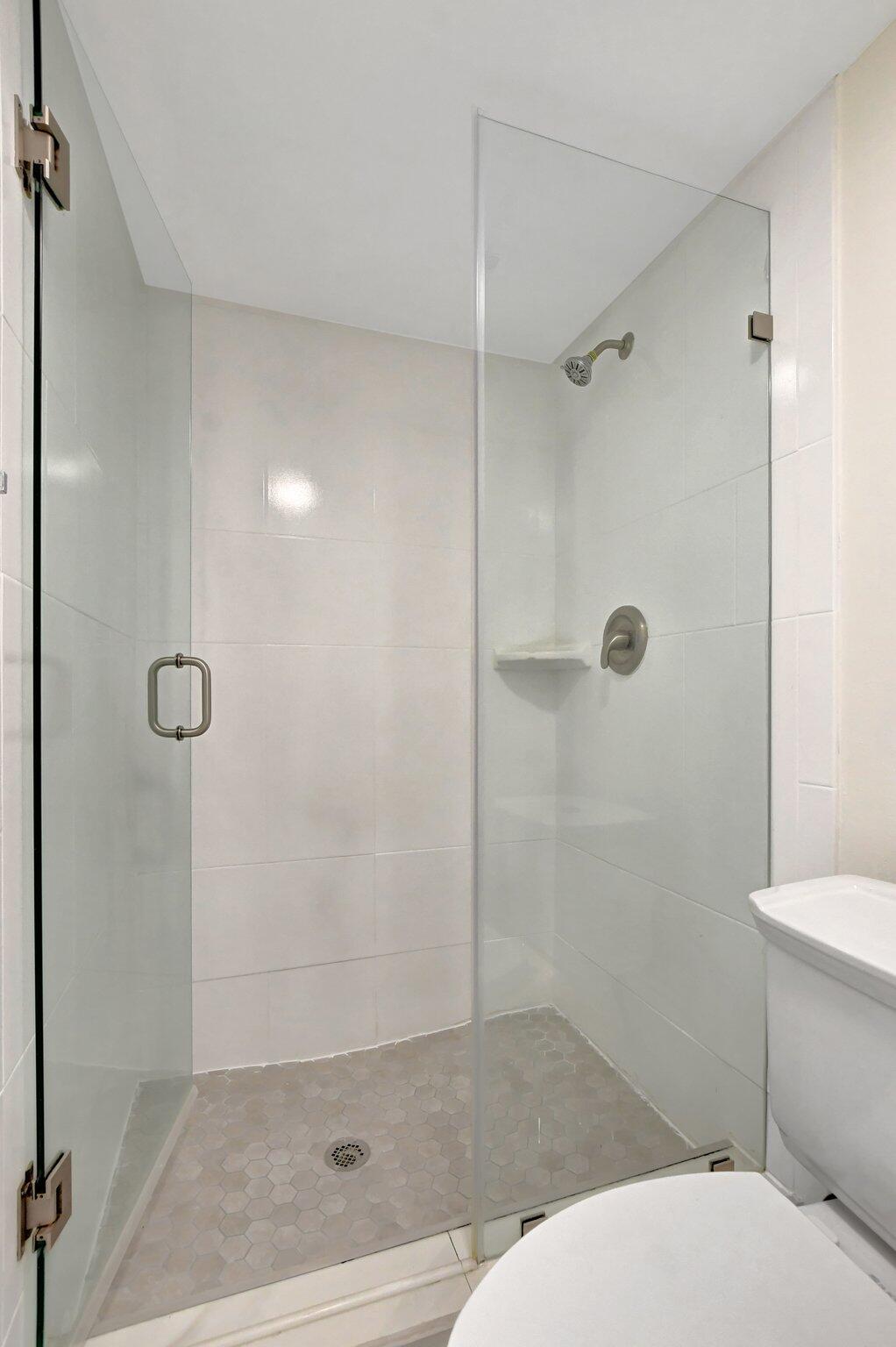 3939 NE 5th Avenue, B102, Boca Raton Unit: B102