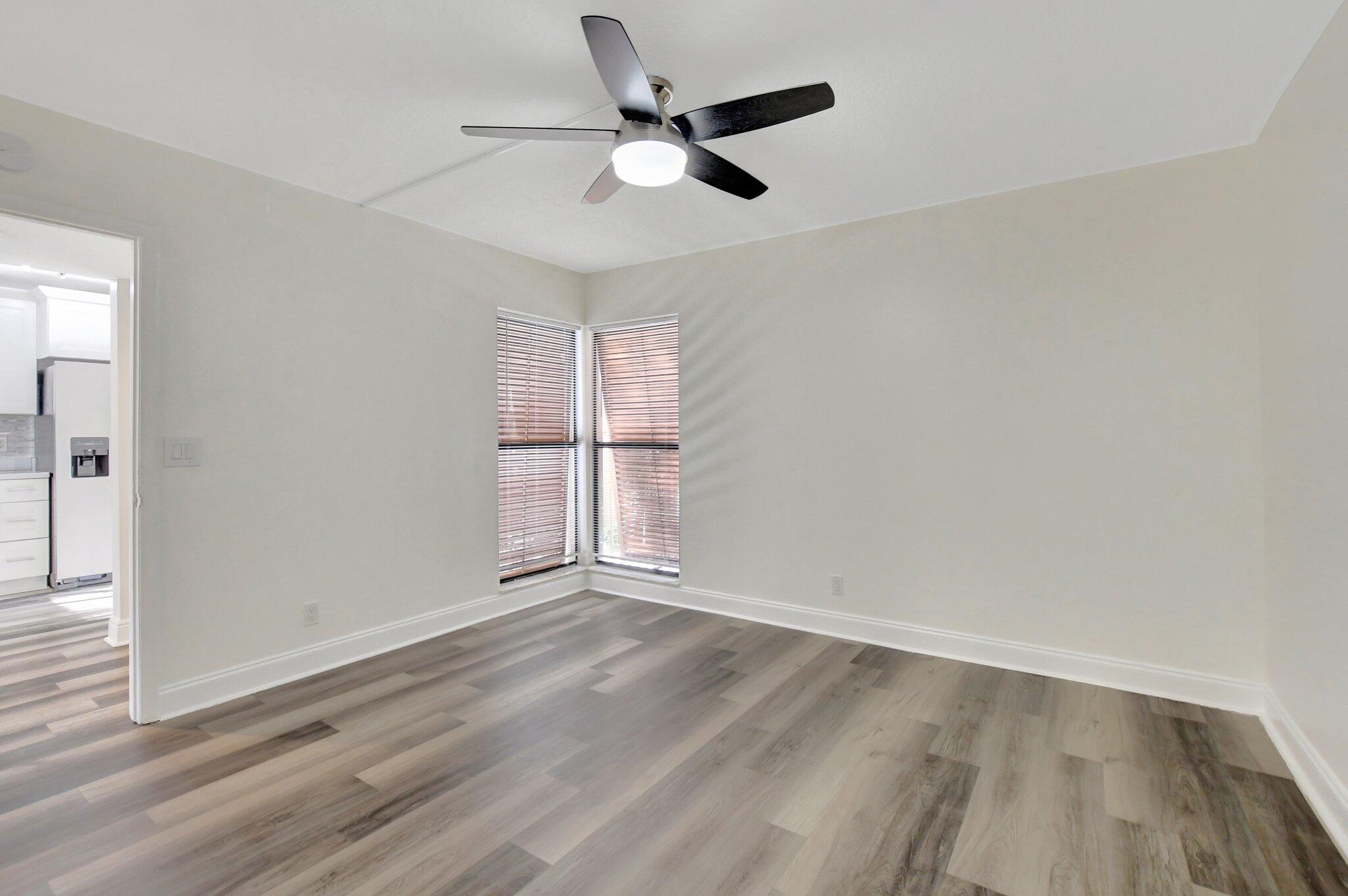 3939 NE 5th Avenue, B102, Boca Raton Unit: B102