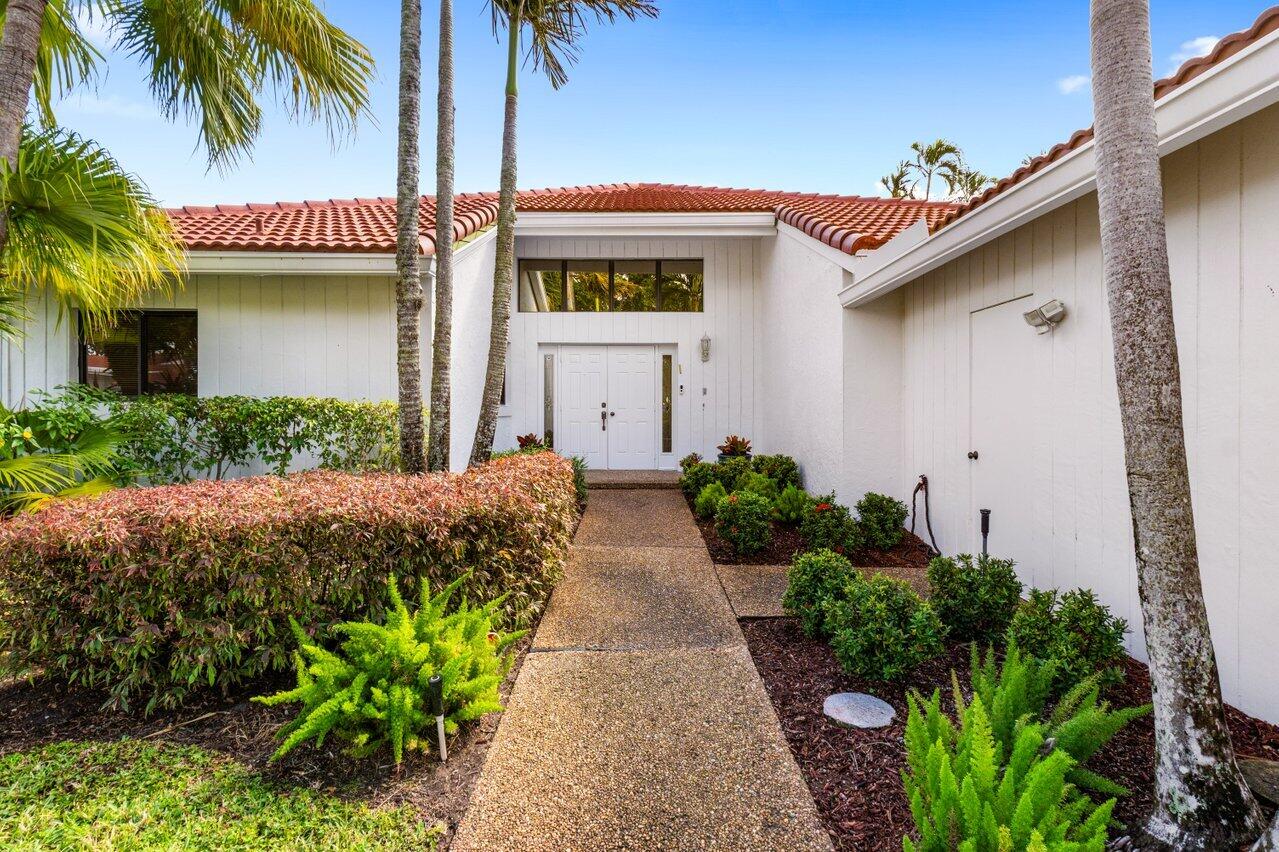 4 Estate Drive