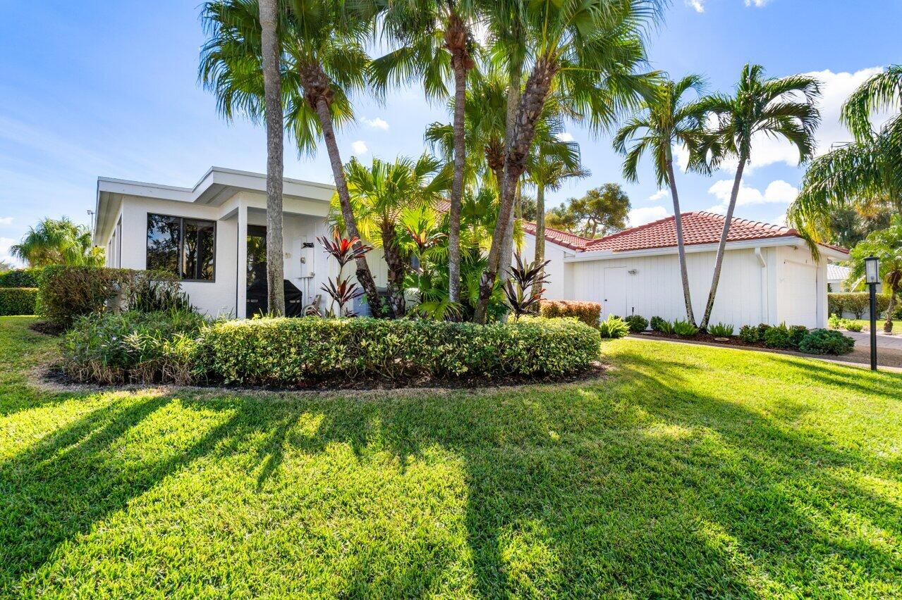 4 Estate Drive