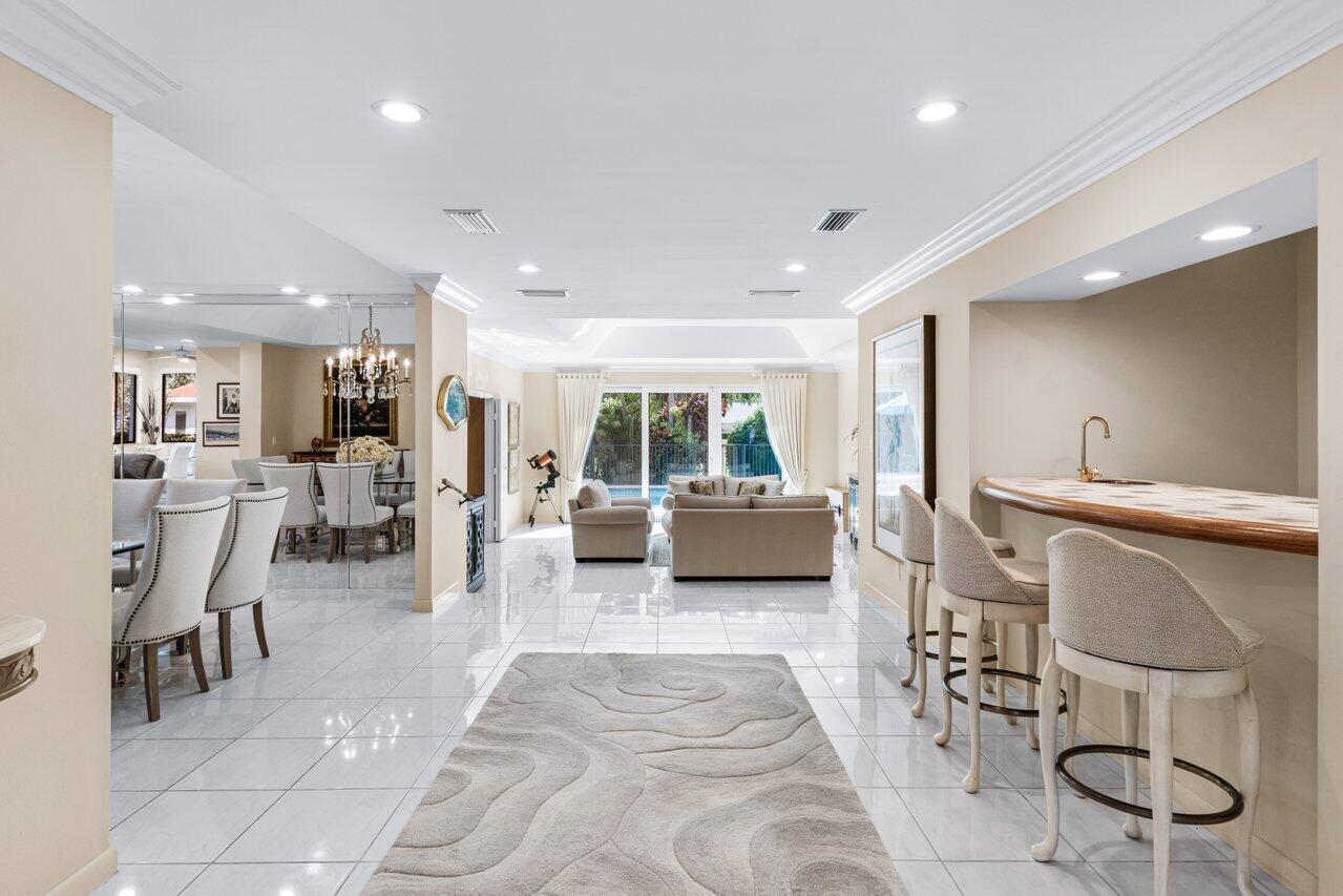 4 Estate Drive
