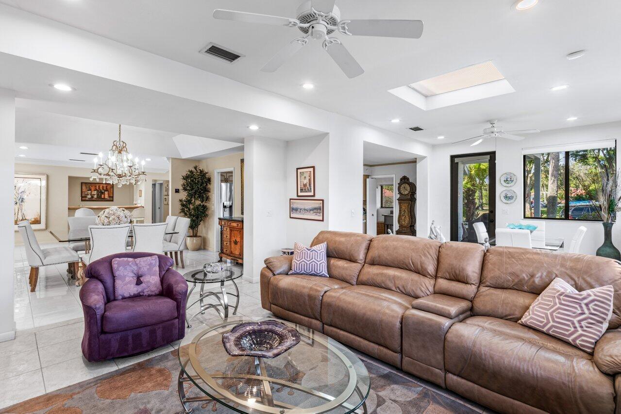 4 Estate Drive