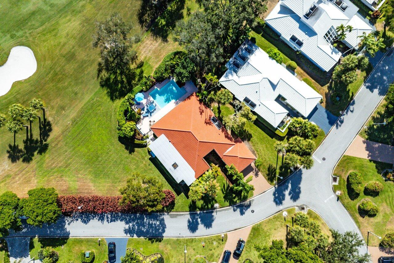 4 Estate Drive