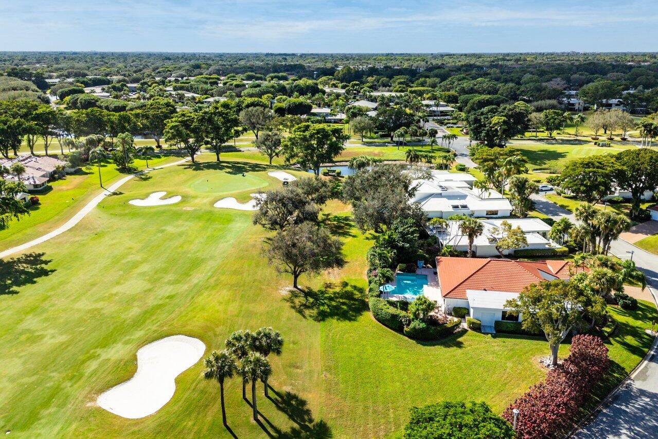 4 Estate Drive