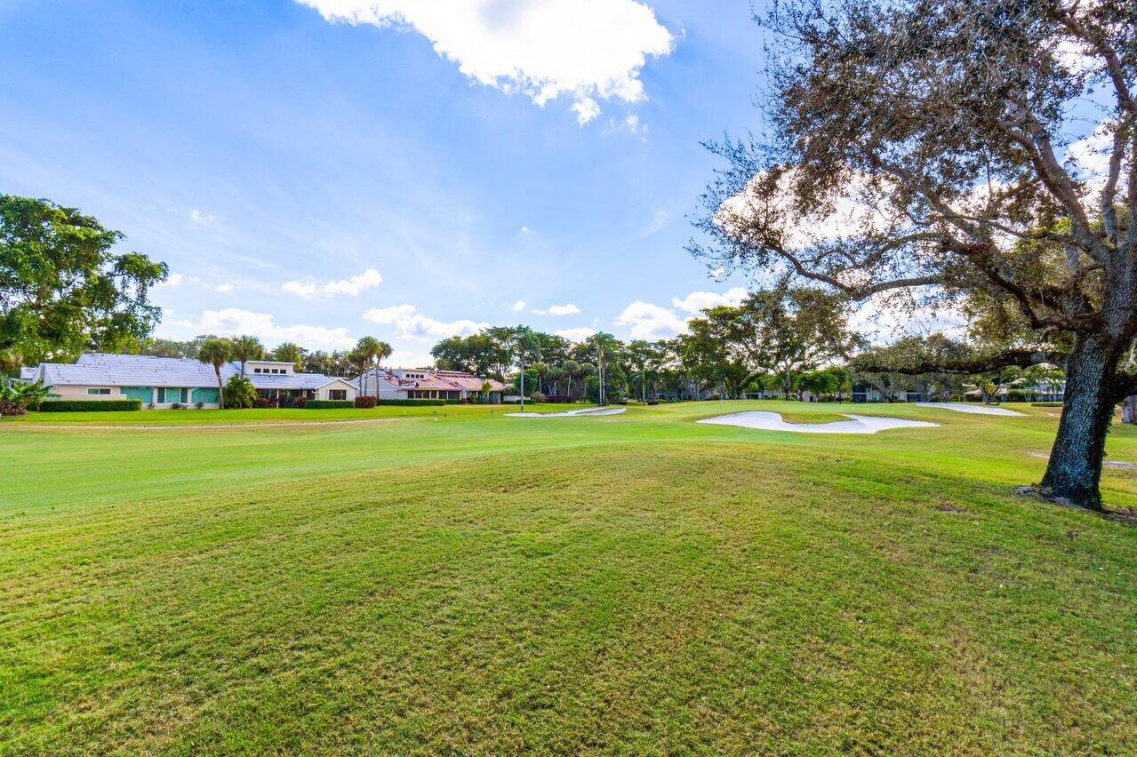 4 Estate Drive