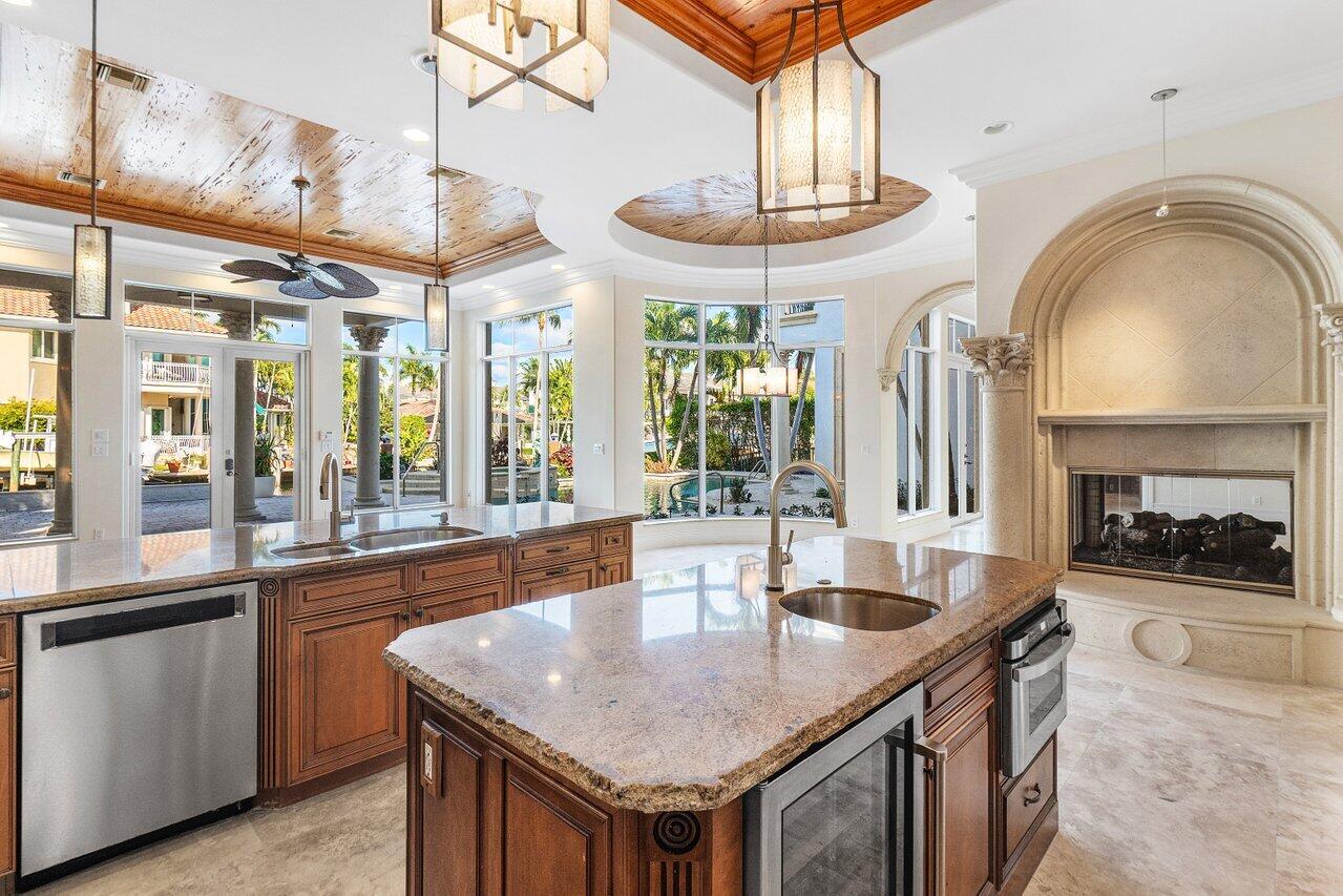 811 NE 33rd Street