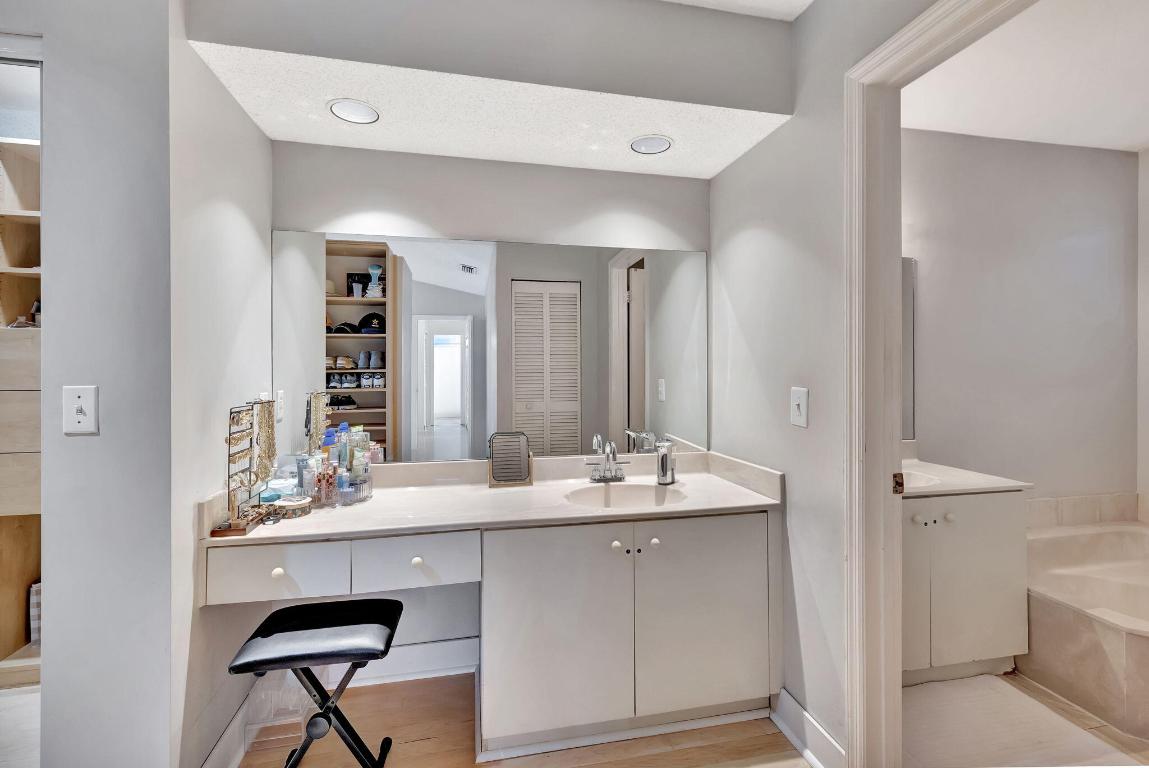 4276 NW 57th Drive, Coconut Creek