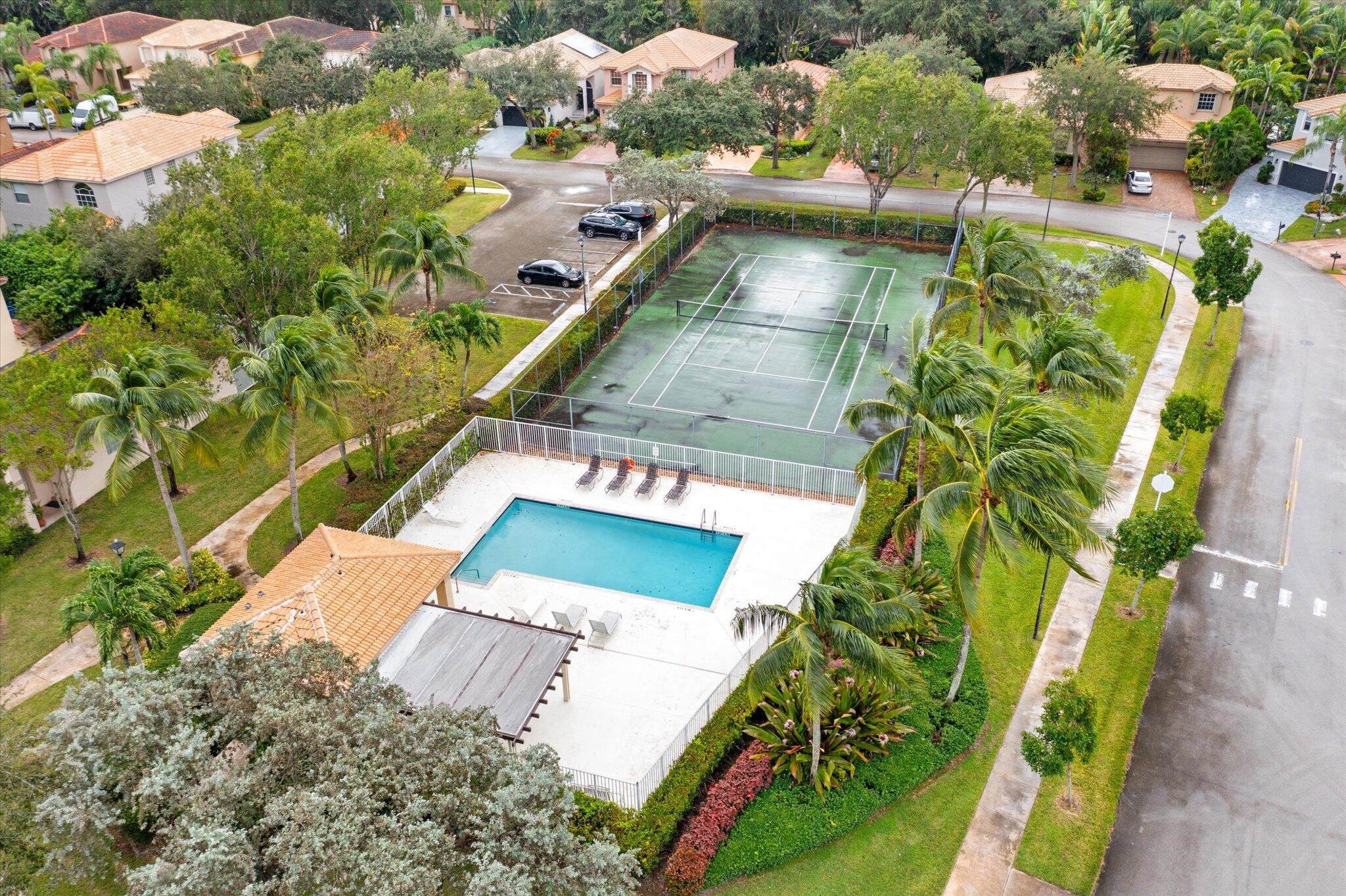 6422 Egret Avenue