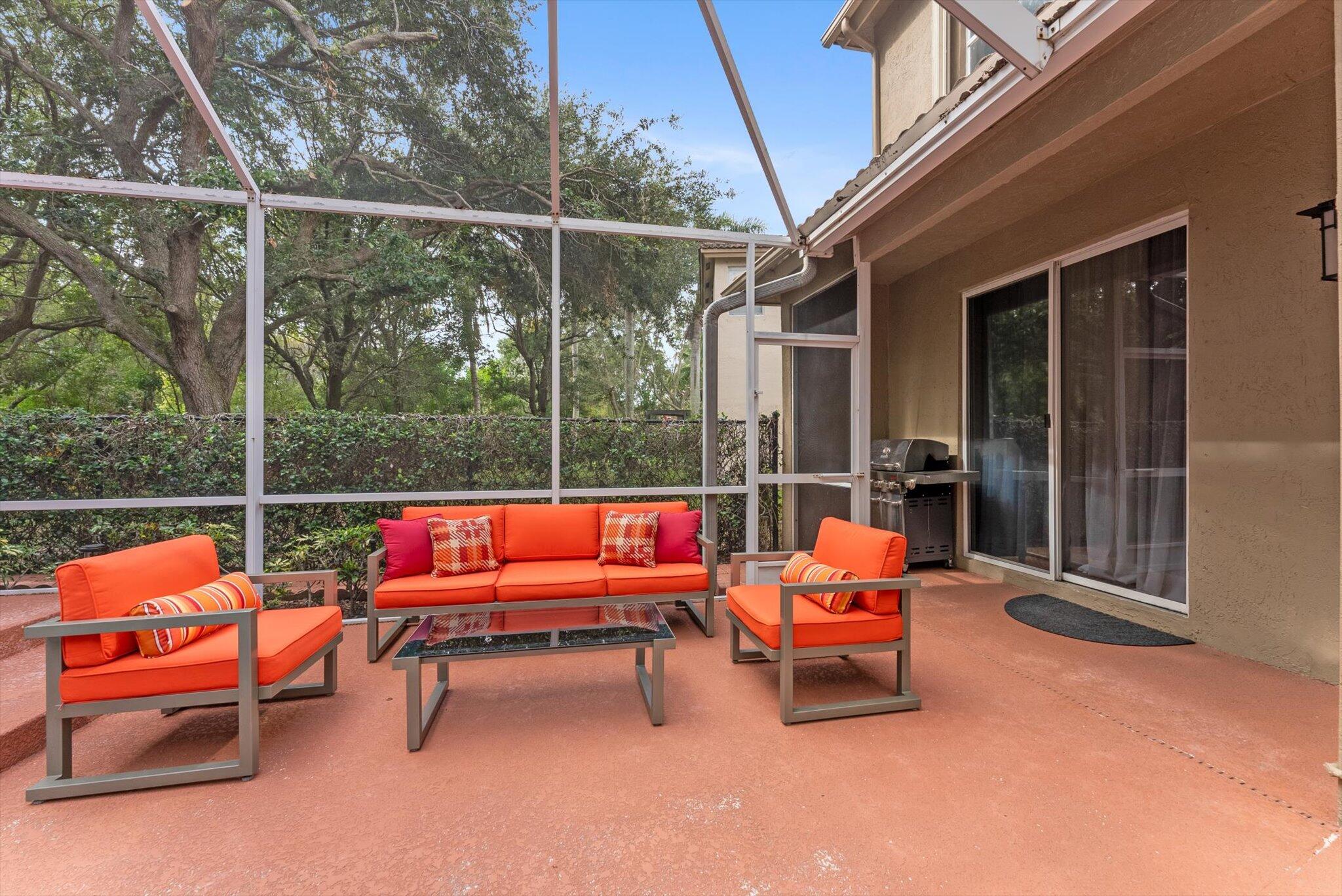 6422 Egret Avenue