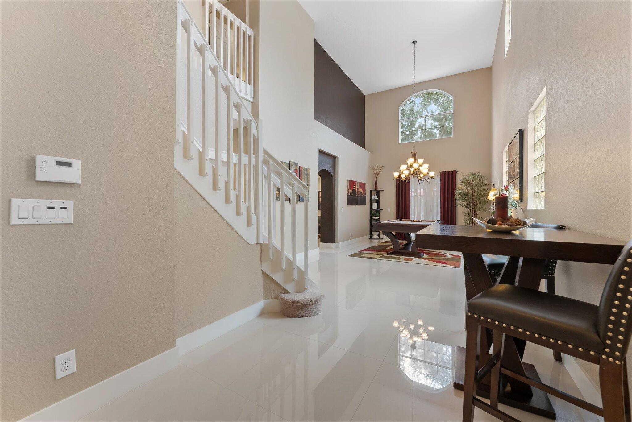 6422 Egret Avenue