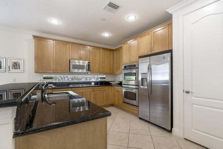 5720 NE Verde Circle