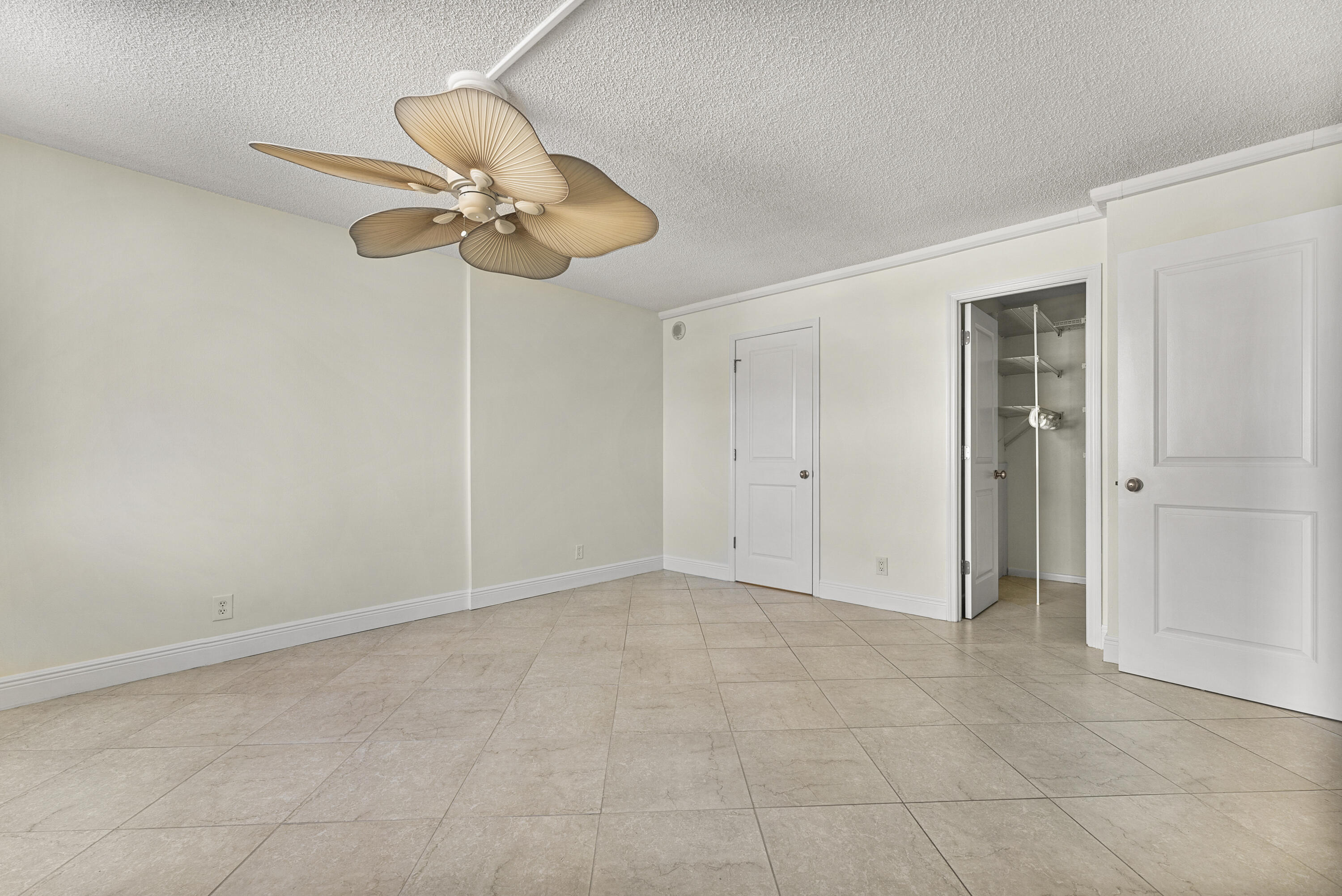 3215 S Ocean Boulevard 504