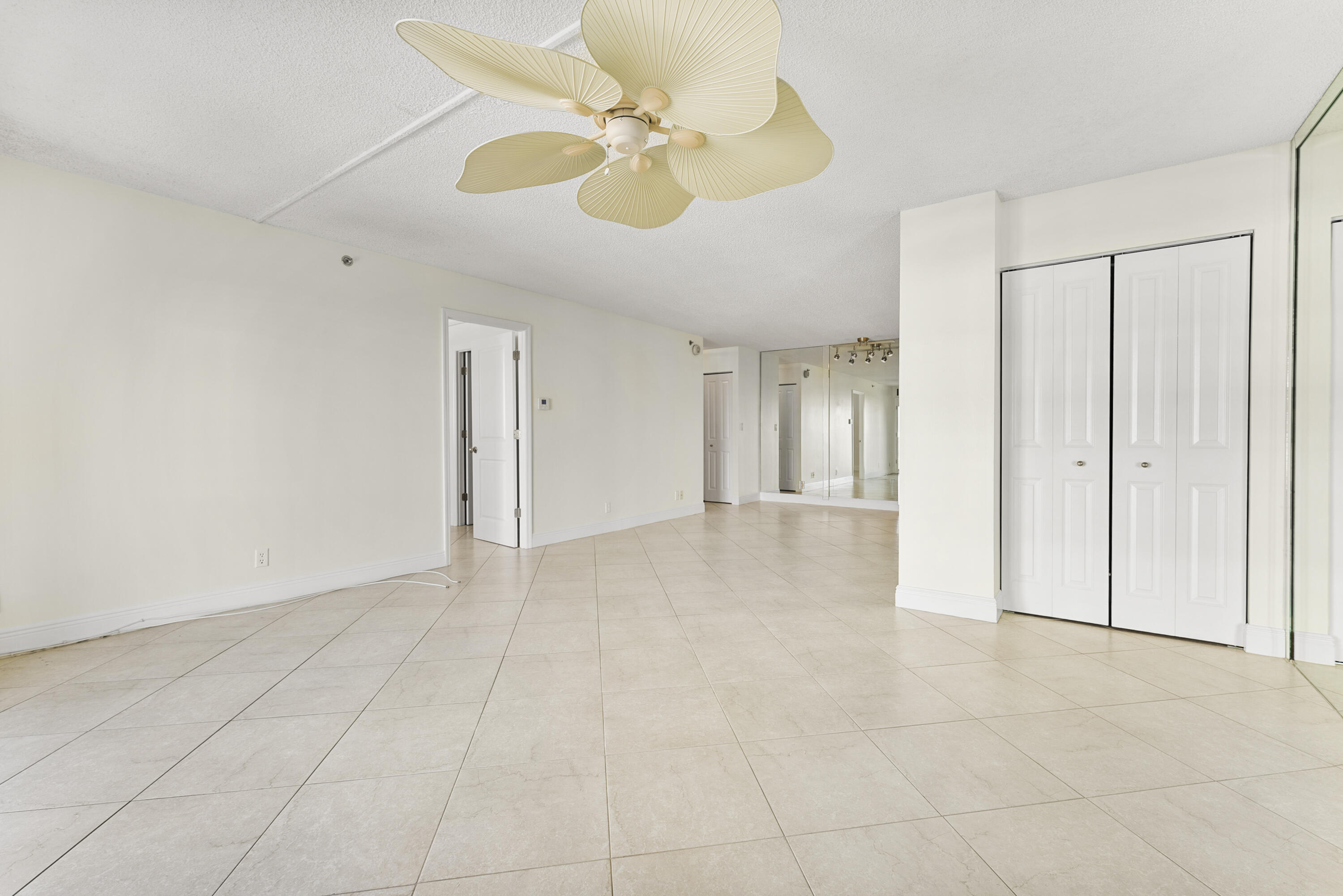 3215 S Ocean Boulevard 504