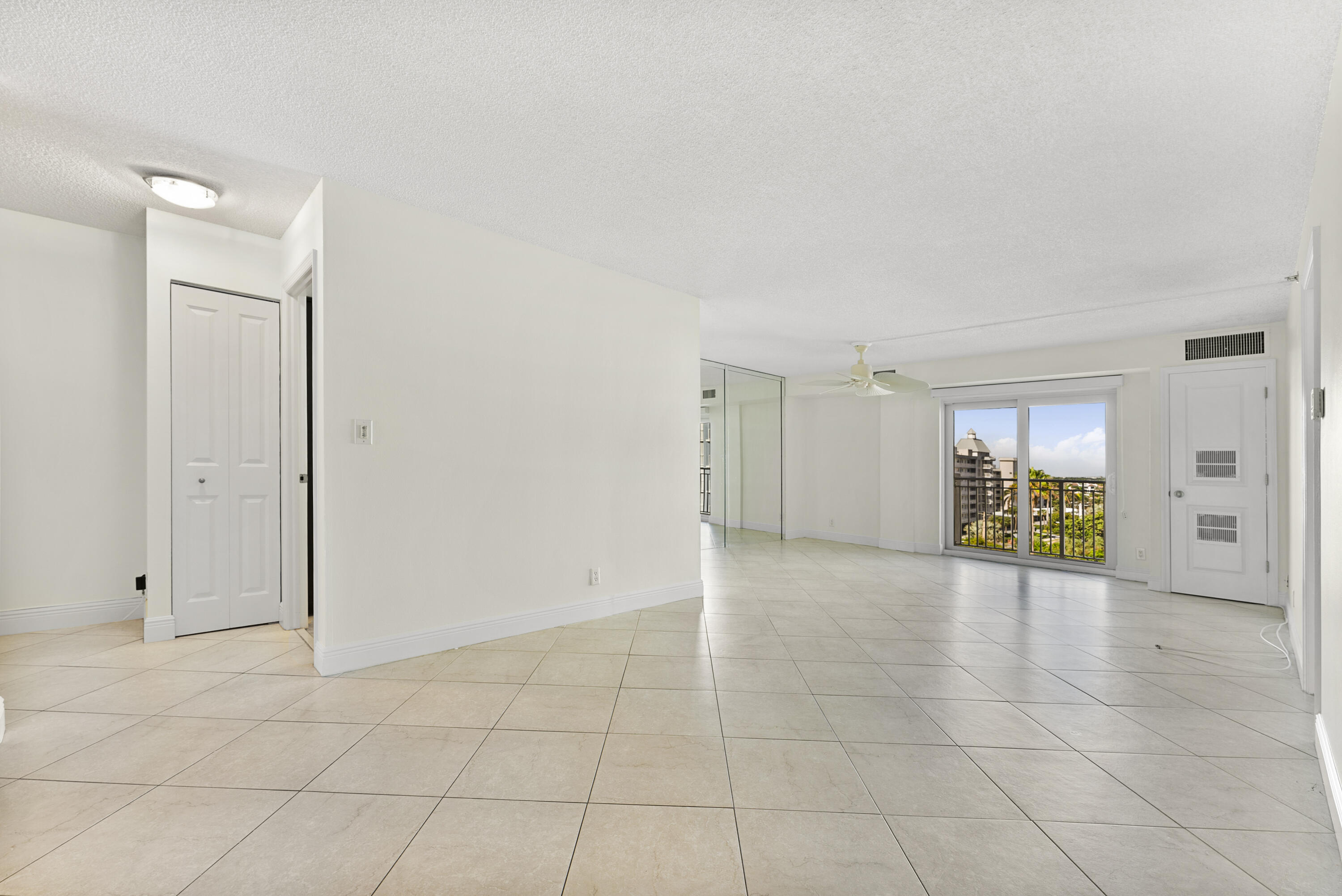 3215 S Ocean Boulevard 504