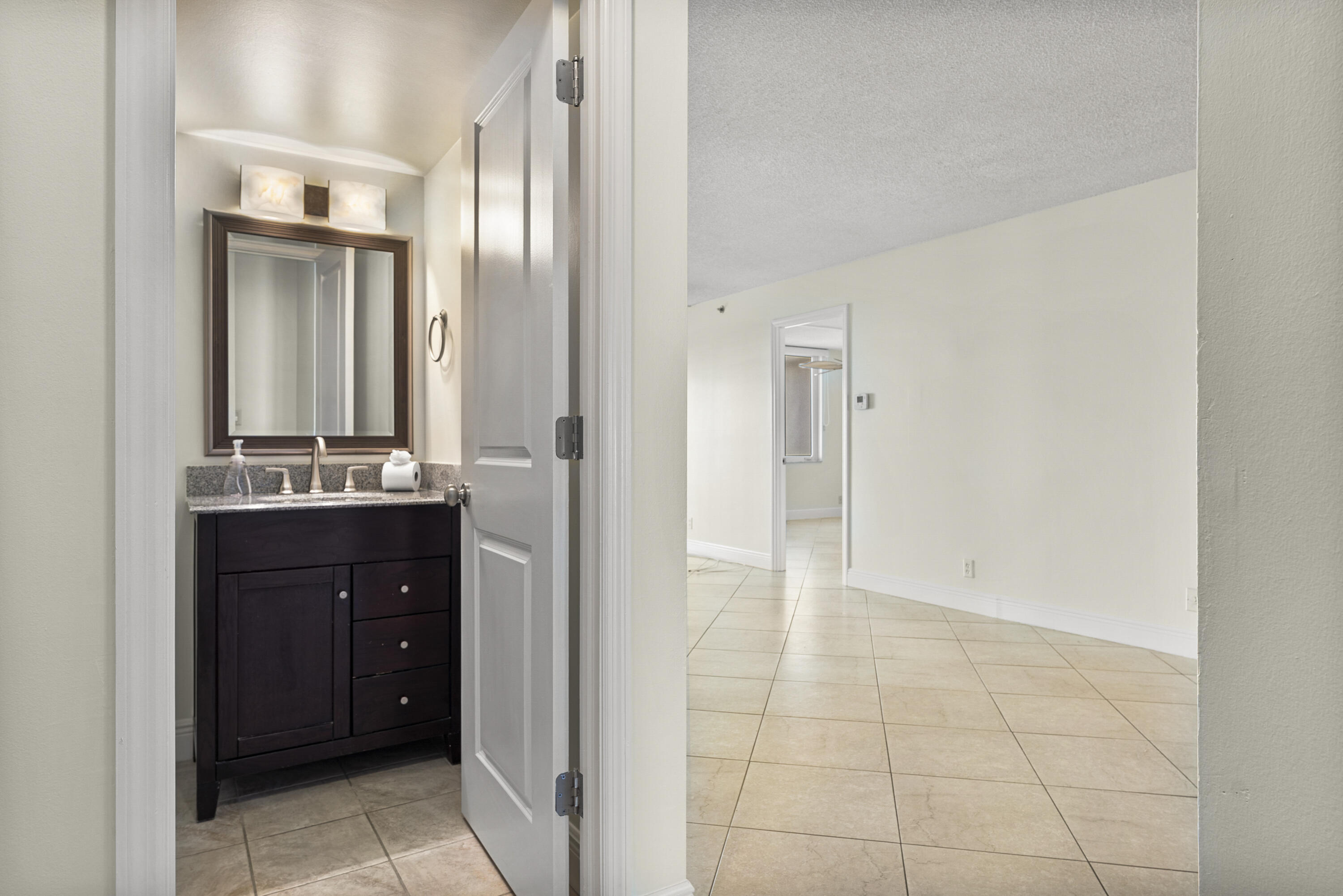 3215 S Ocean Boulevard 504