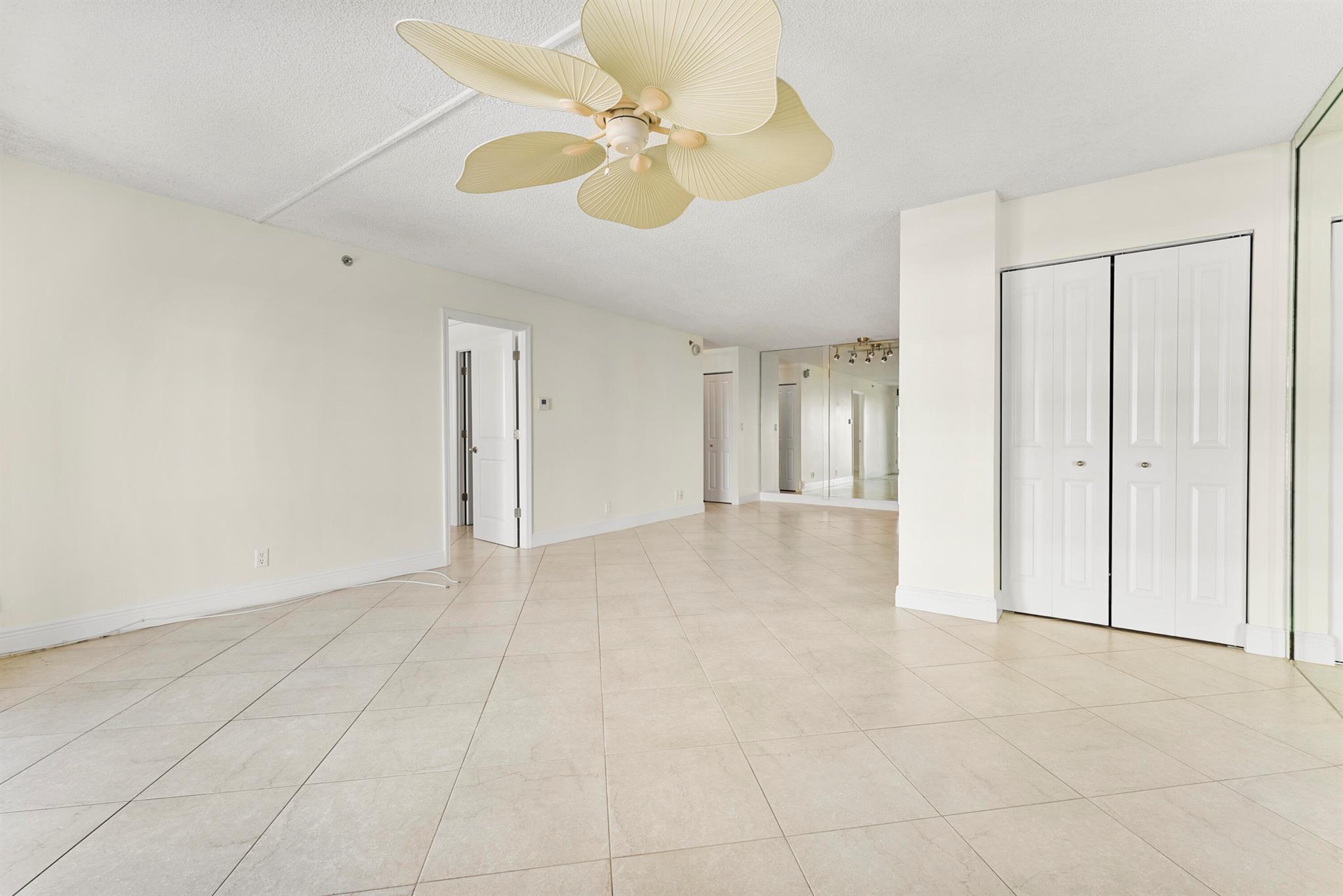 3215 S Ocean Boulevard 504